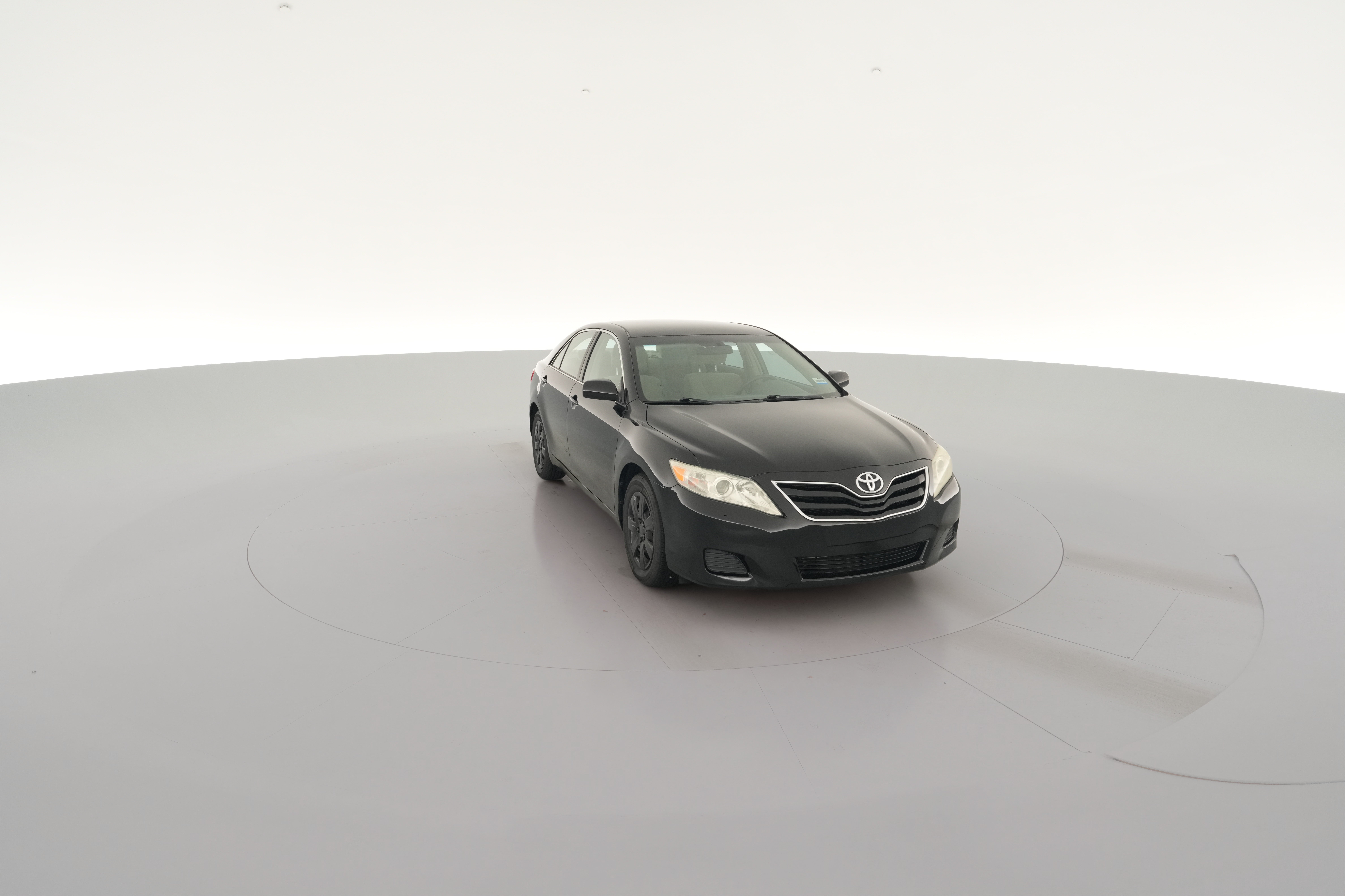 2010 Toyota Camry LE - Photo 32