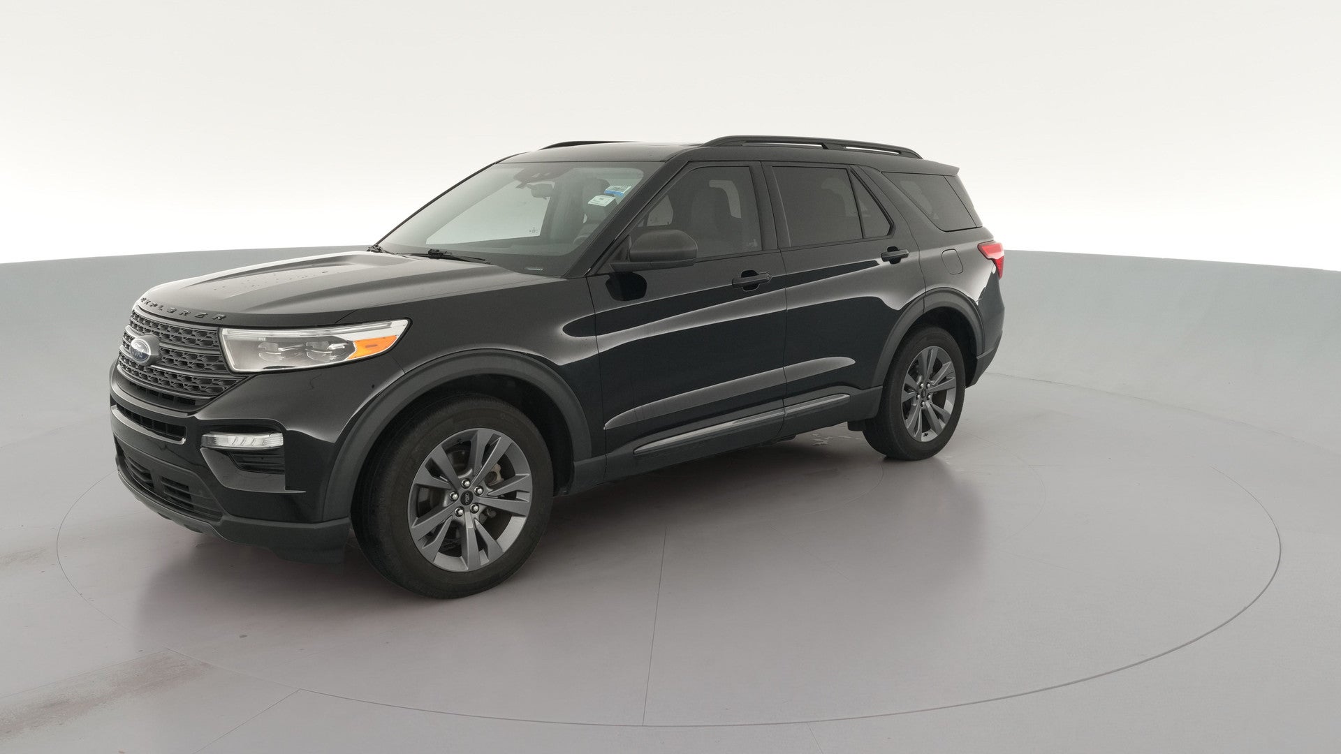 2021 Ford Explorer vehicle photo