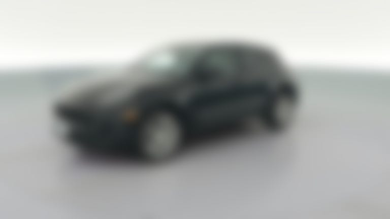 2025 Porsche Macan vehicle photo