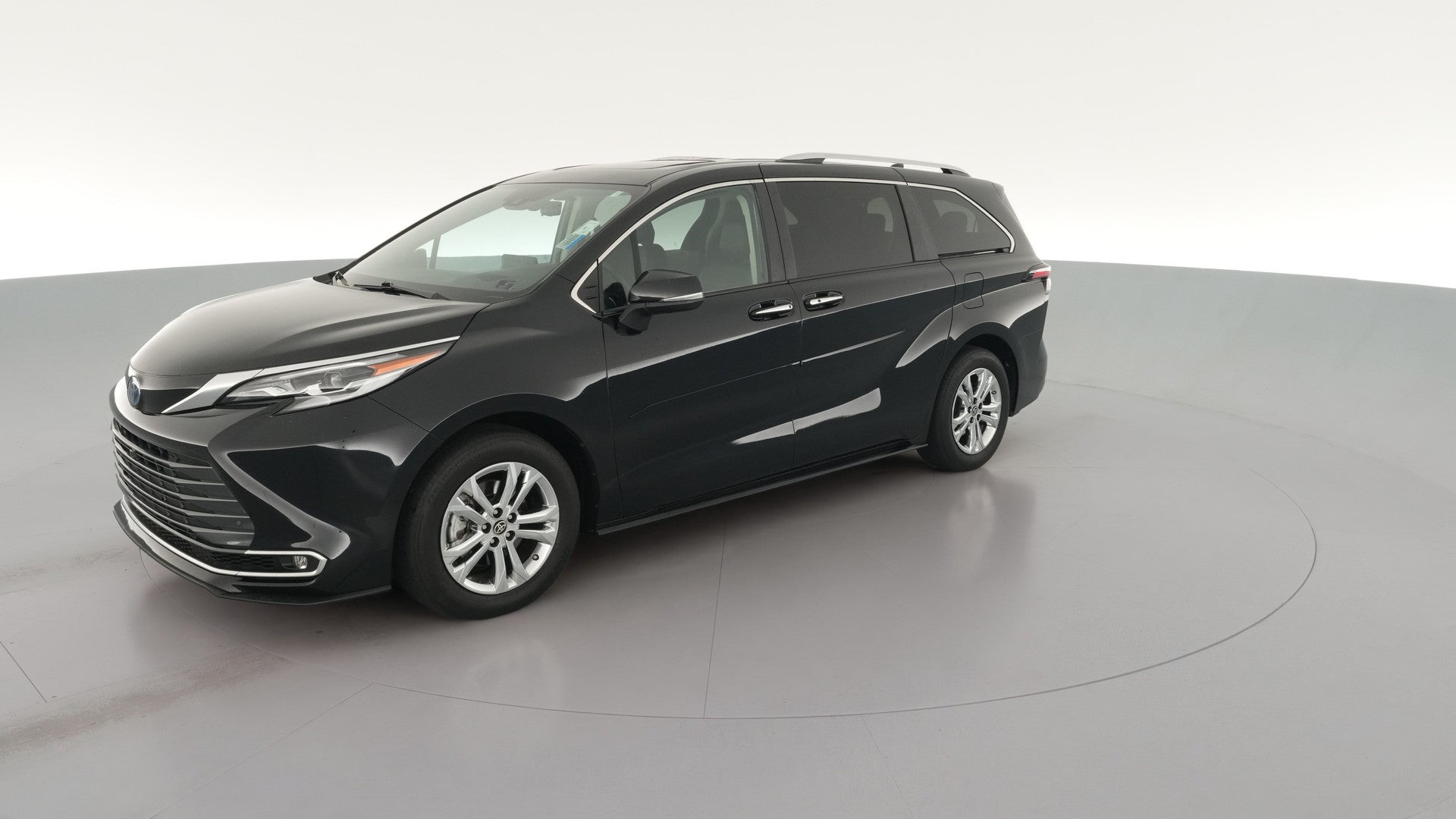 2023 Toyota Sienna vehicle photo