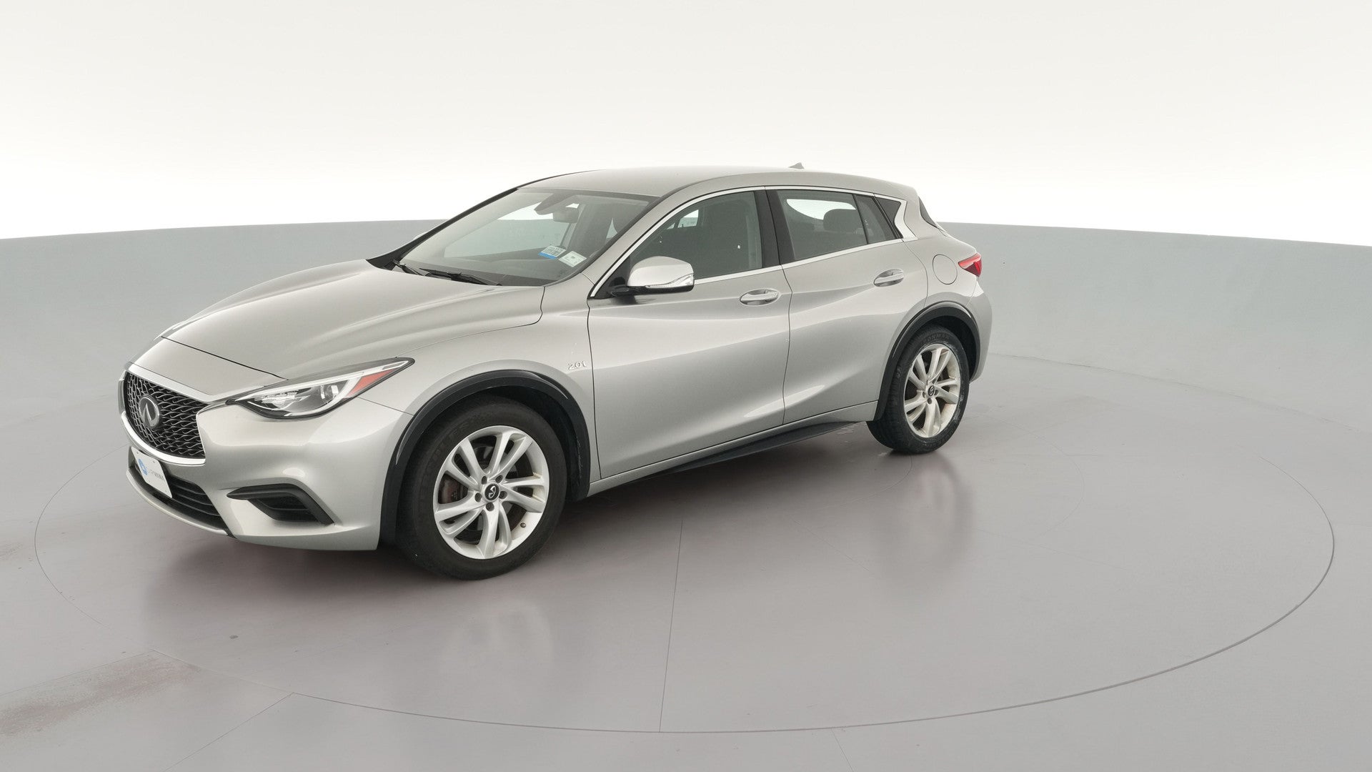 2018 INFINITI QX30 vehicle photo