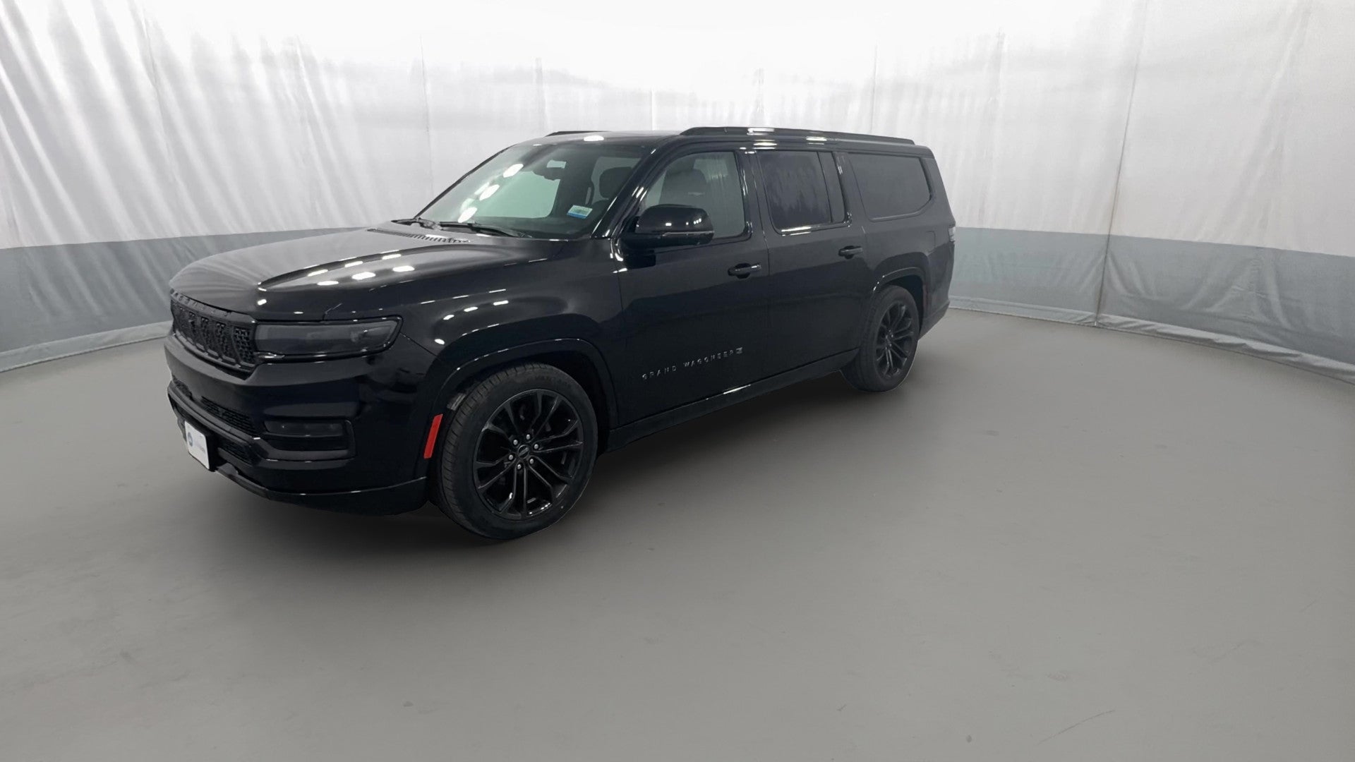 2024 Jeep Grand Wagoneer L vehicle photo