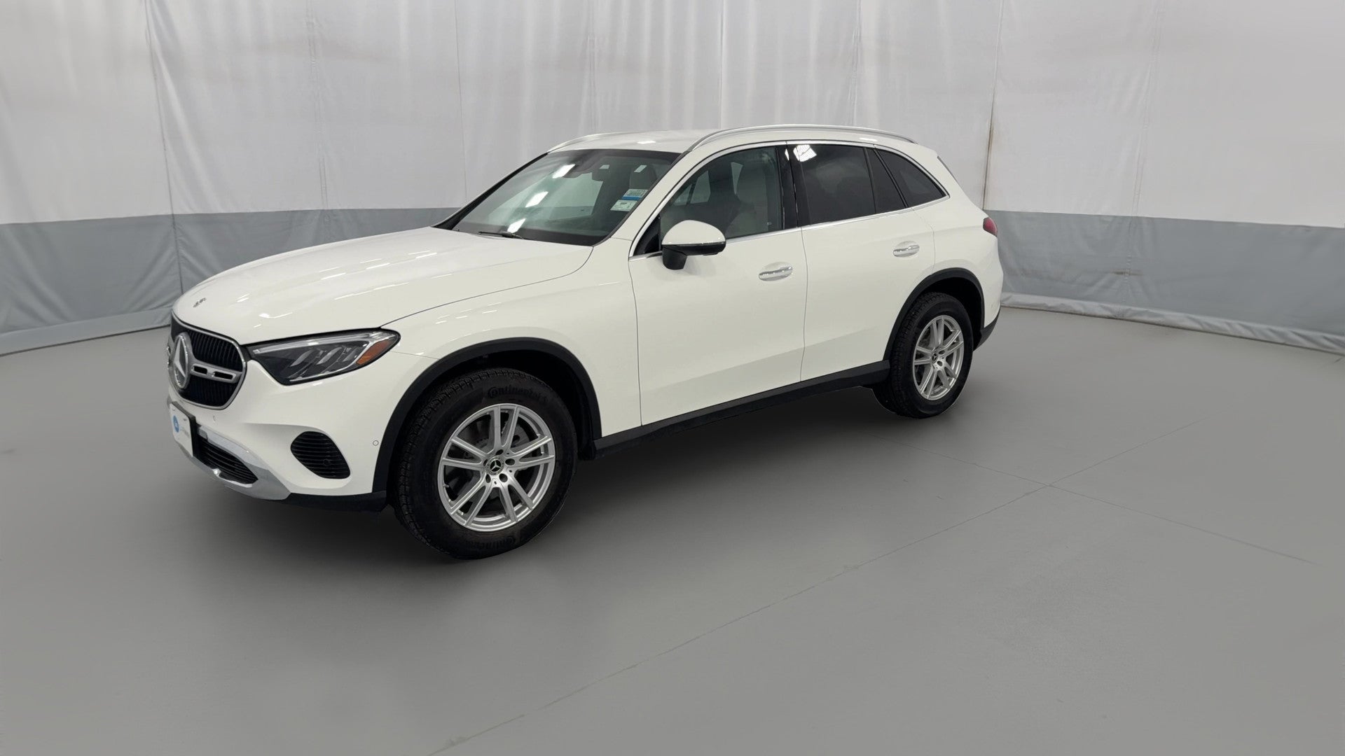 2025 Mercedes-Benz GLC vehicle photo