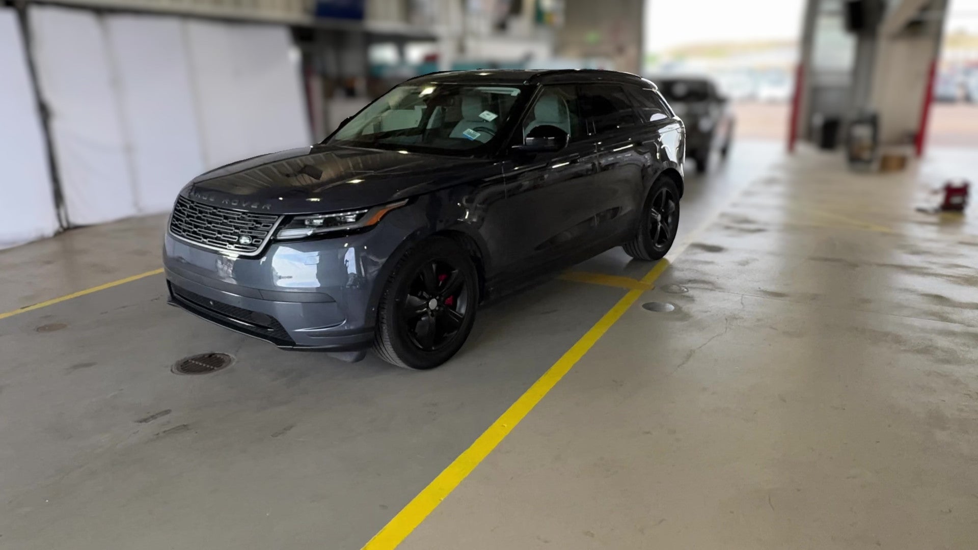 2025 Land Rover Range Rover Velar vehicle photo