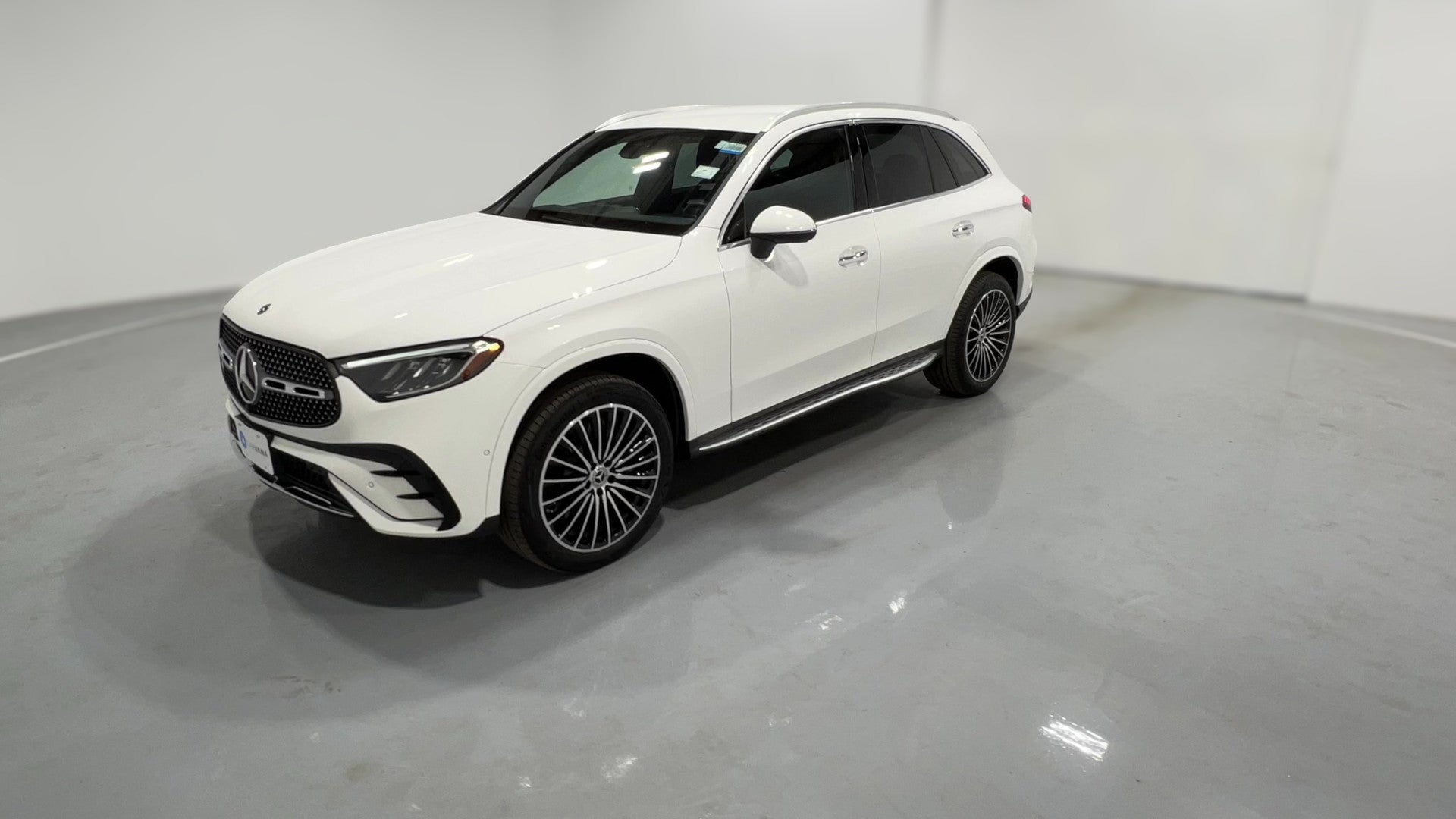 2024 Mercedes-Benz GLC vehicle photo