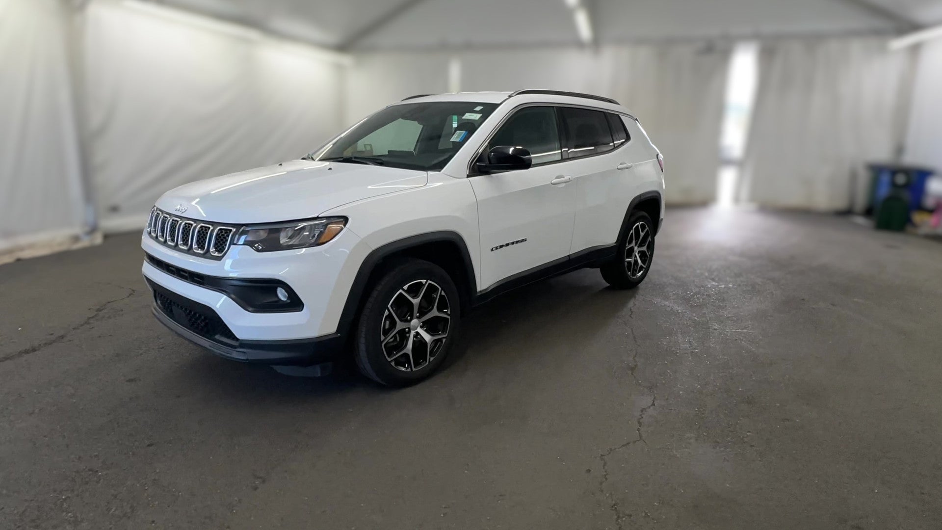2024 Jeep Compass vehicle photo
