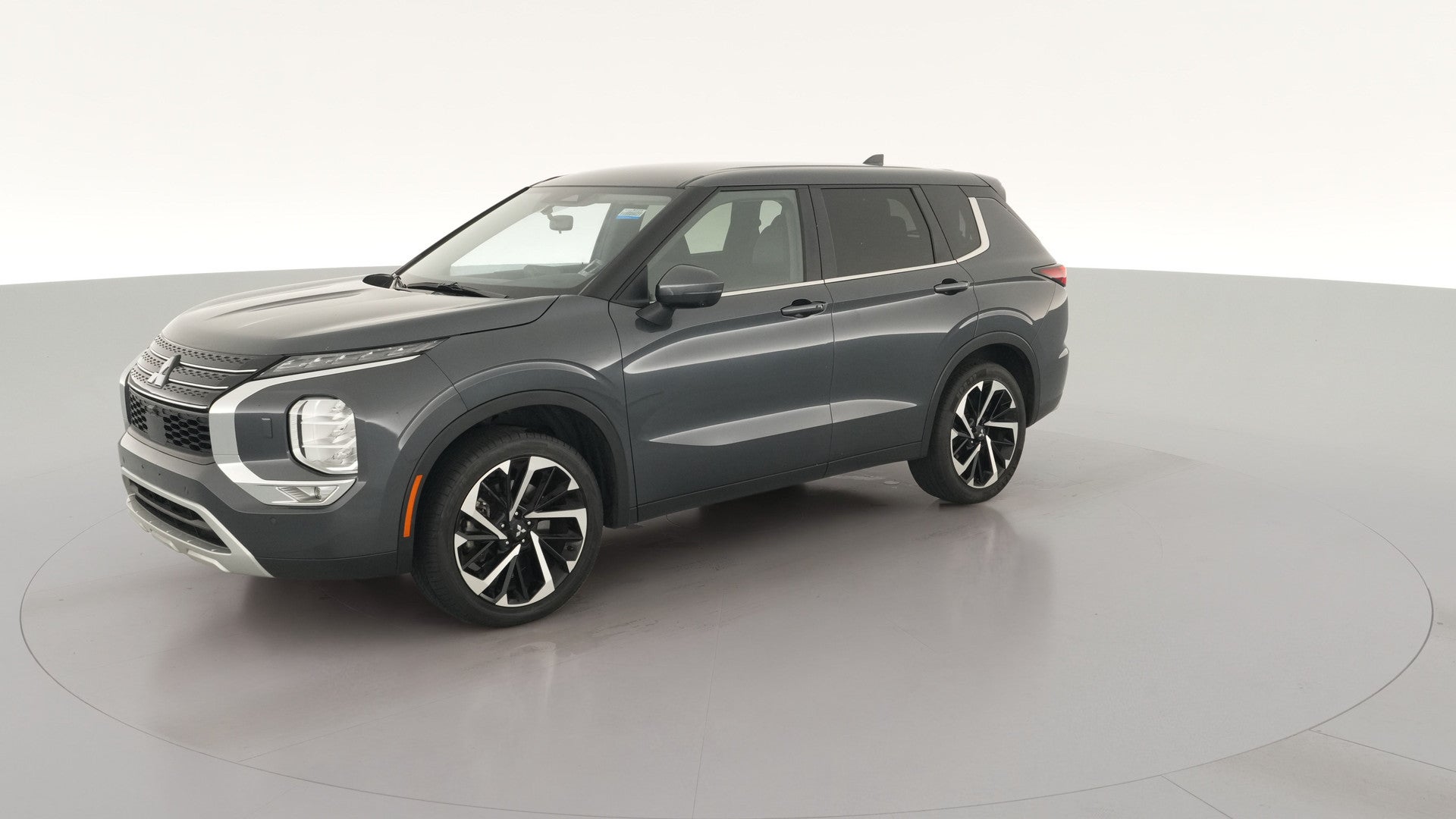 2024 Mitsubishi Outlander vehicle photo