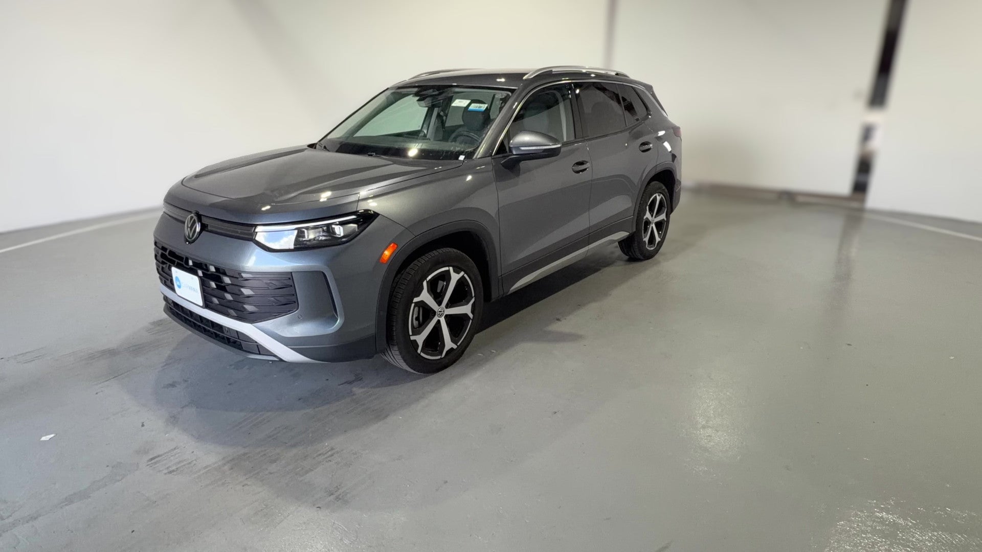 2026 Volkswagen Tiguan vehicle photo