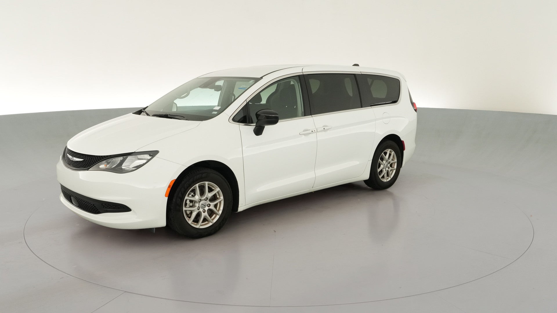 2024 Chrysler Voyager vehicle photo