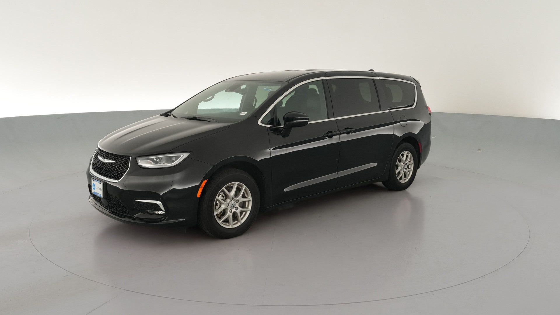 2025 Chrysler Pacifica vehicle photo