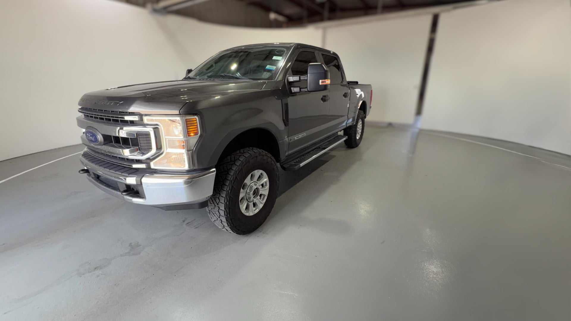 2020 Ford F250 Super Duty Crew Cab vehicle photo