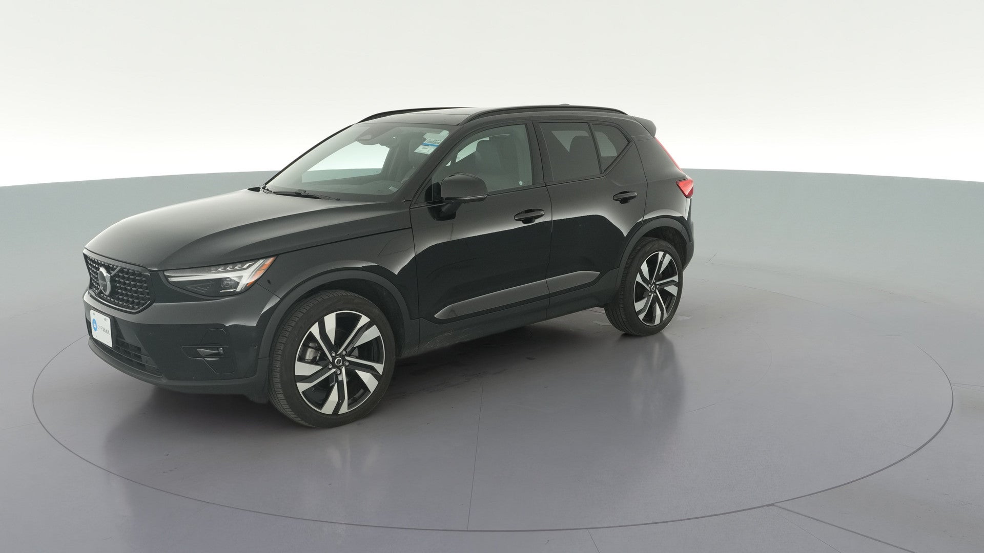 2024 Volvo XC40 vehicle photo