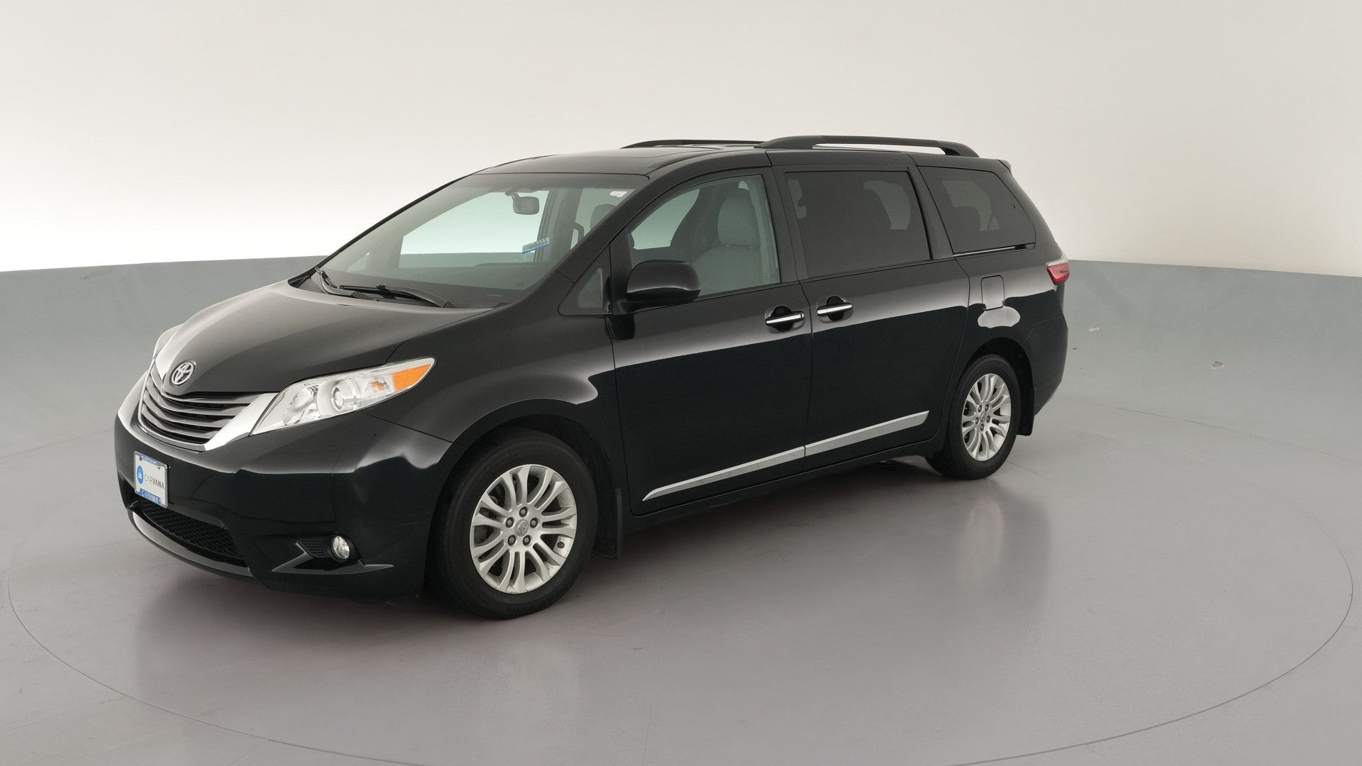 2017 Toyota Sienna vehicle photo