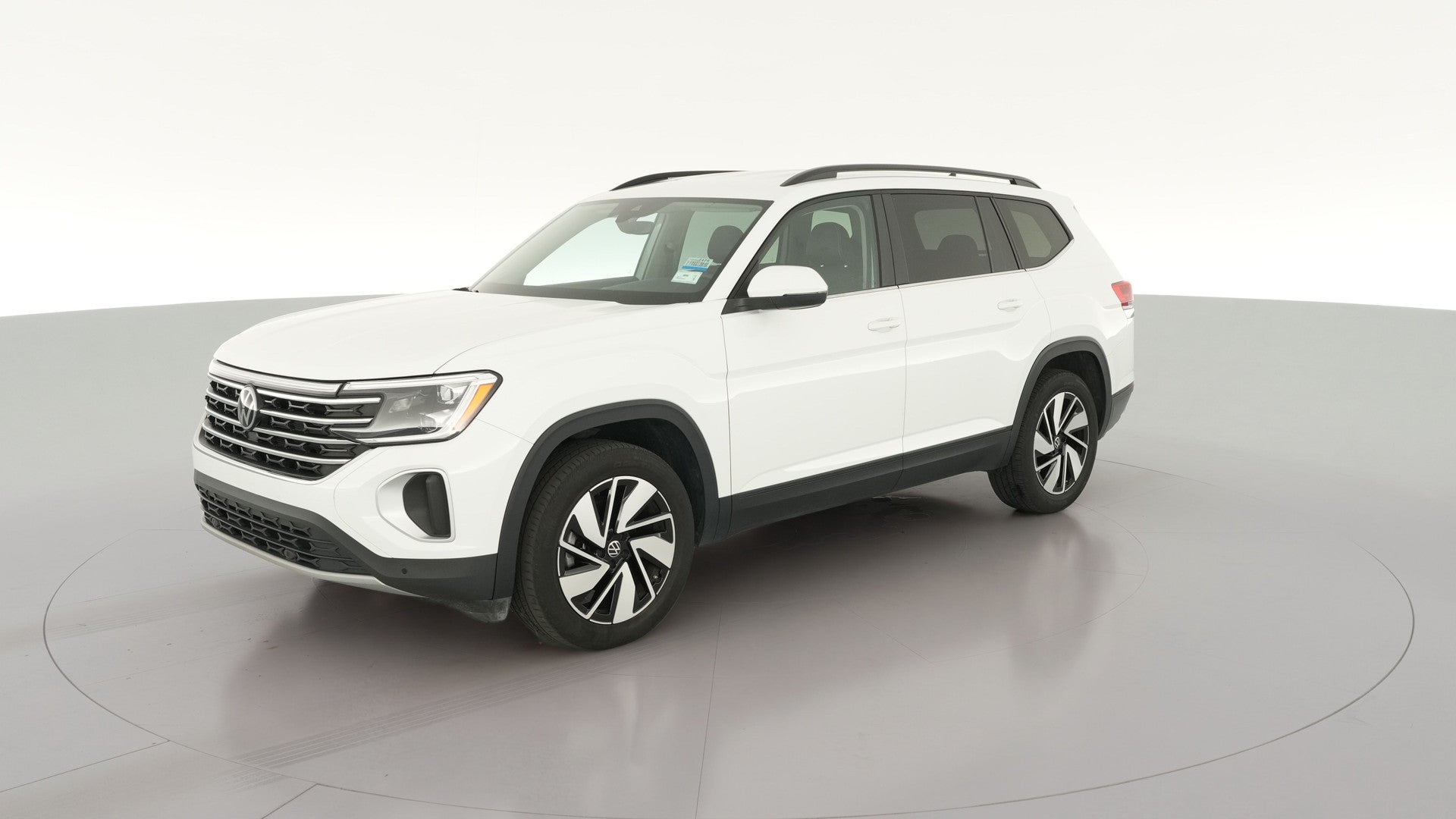 2025 Volkswagen Atlas vehicle photo