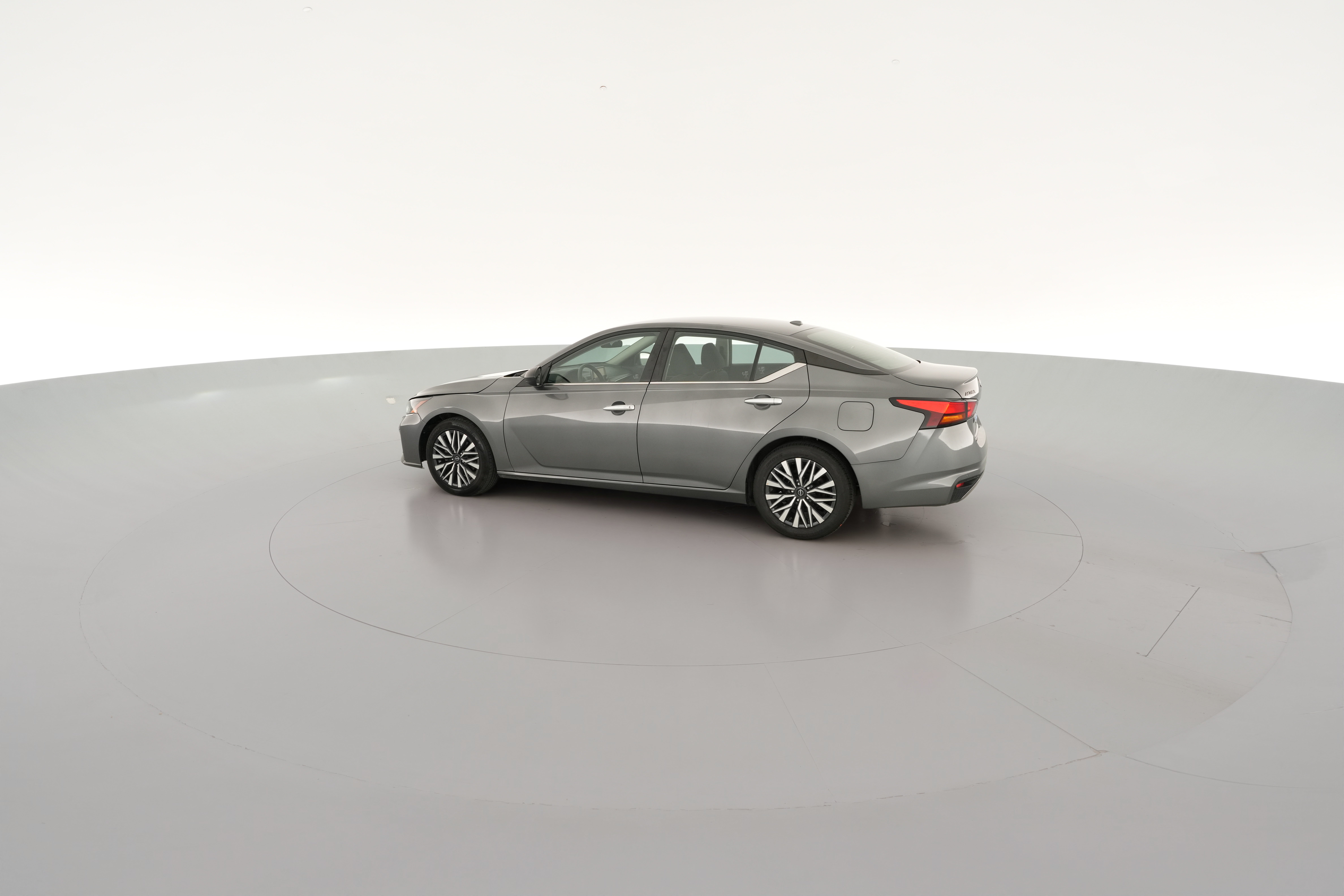 2024 Nissan Altima SV - Photo 25
