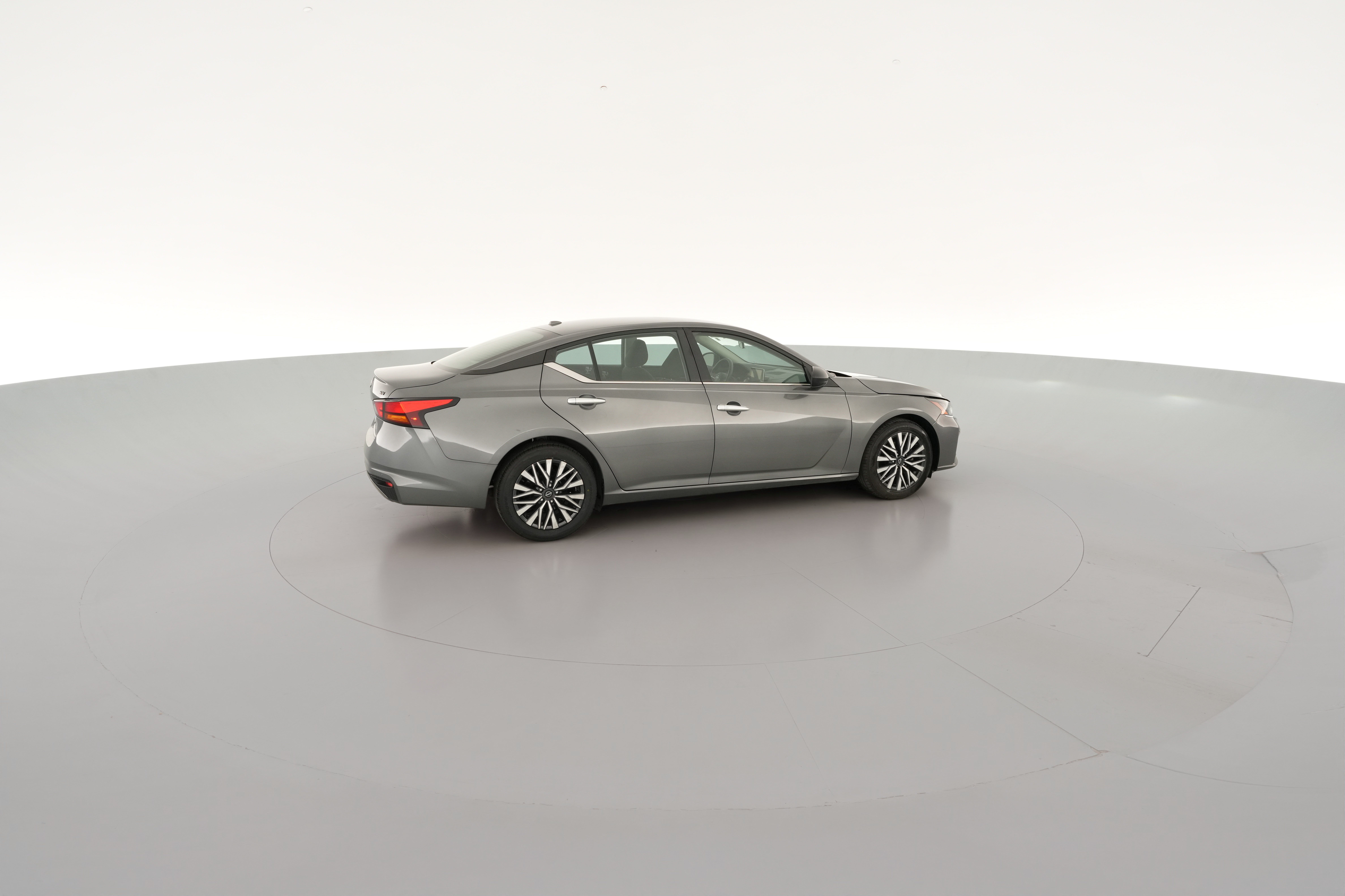 2024 Nissan Altima SV - Photo 31