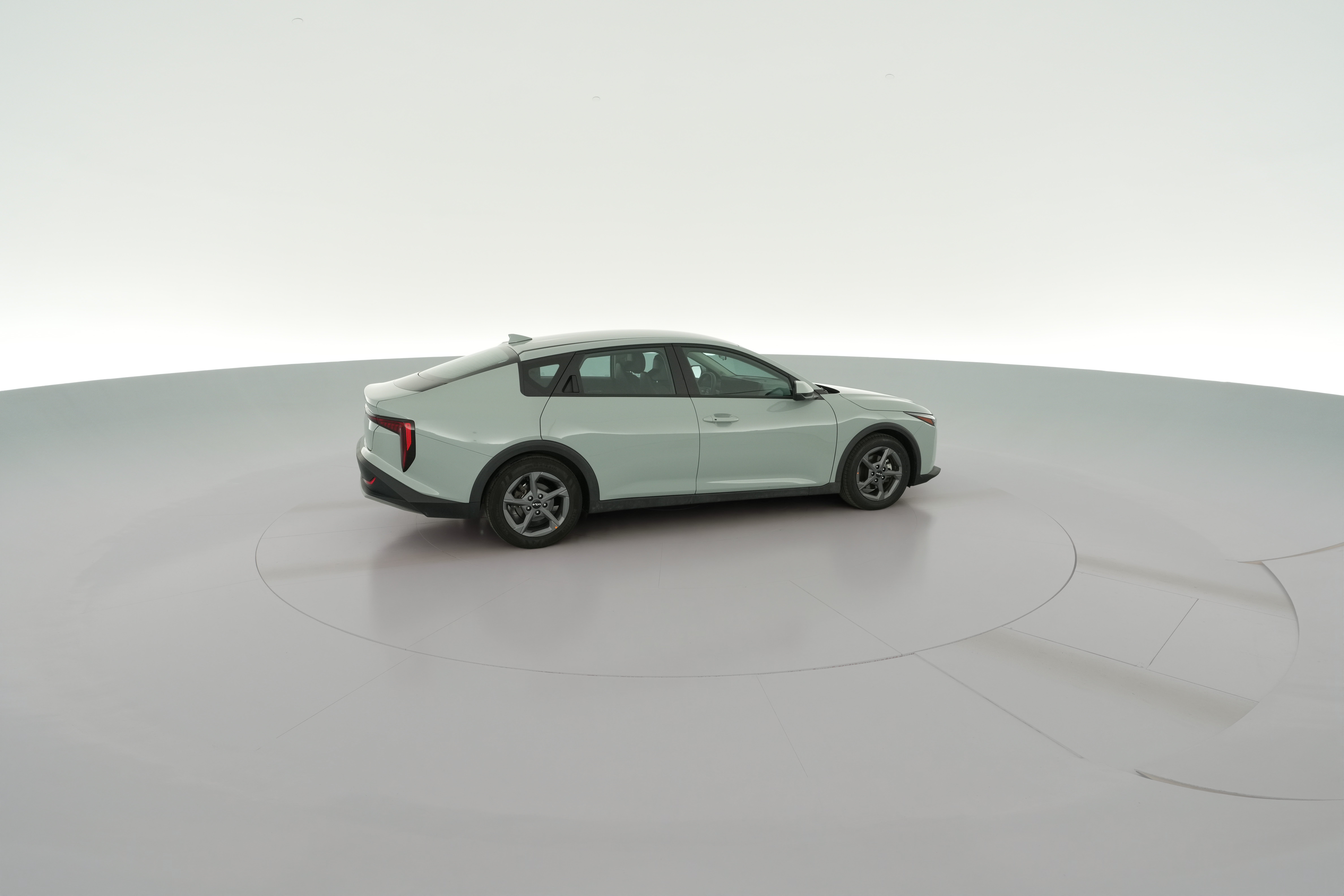 2025 Kia K4 LXS - Photo 32