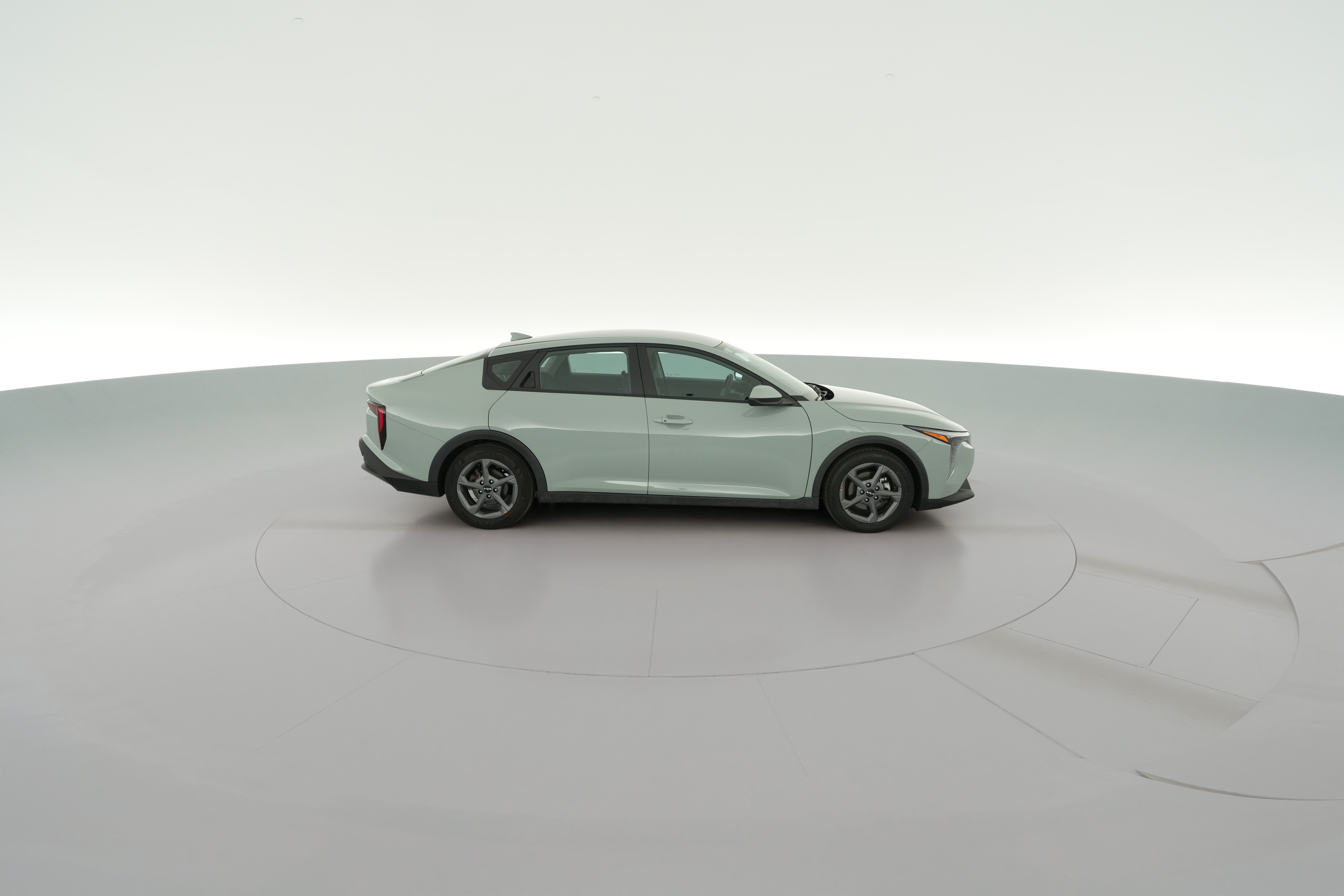2025 Kia K4 LXS - Photo 33