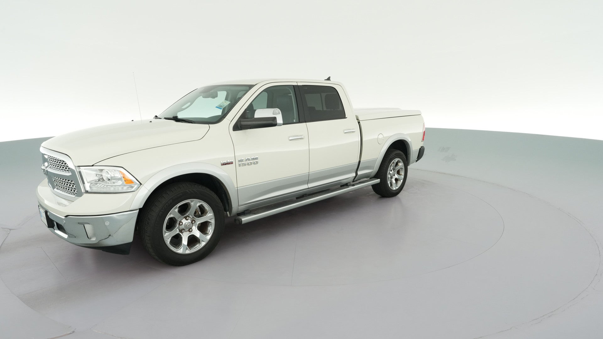 2017 Ram 1500 Crew Cab vehicle photo