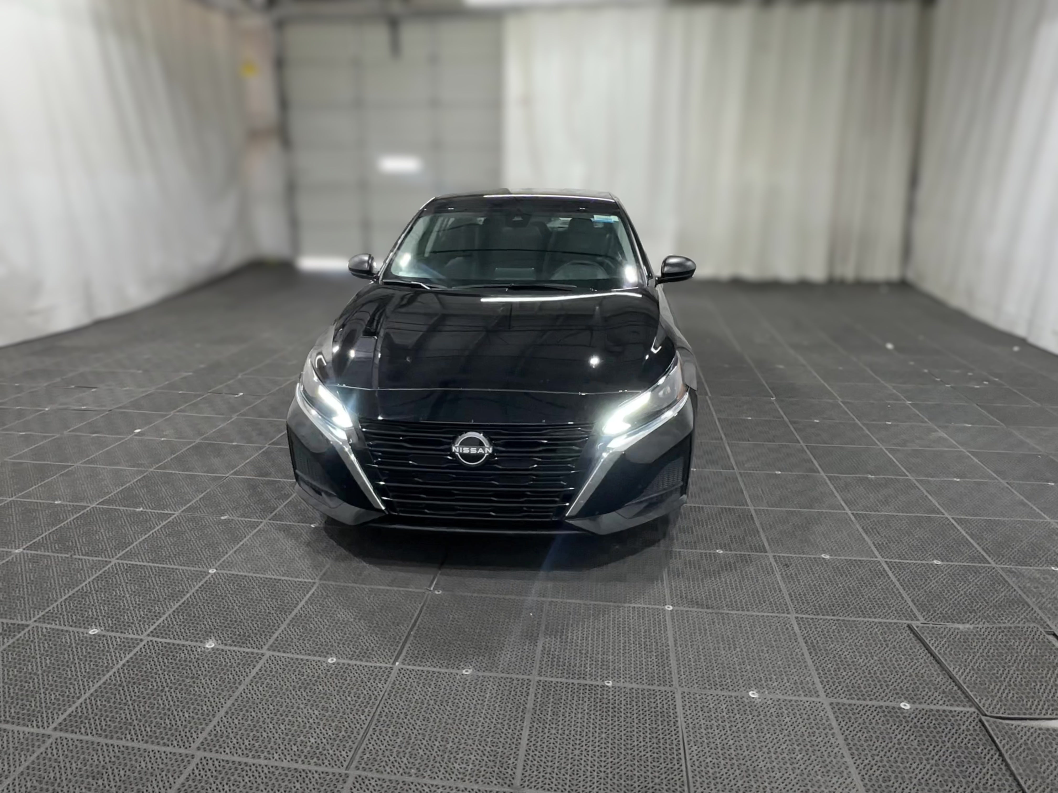 2025 Nissan Altima SV - Photo 20