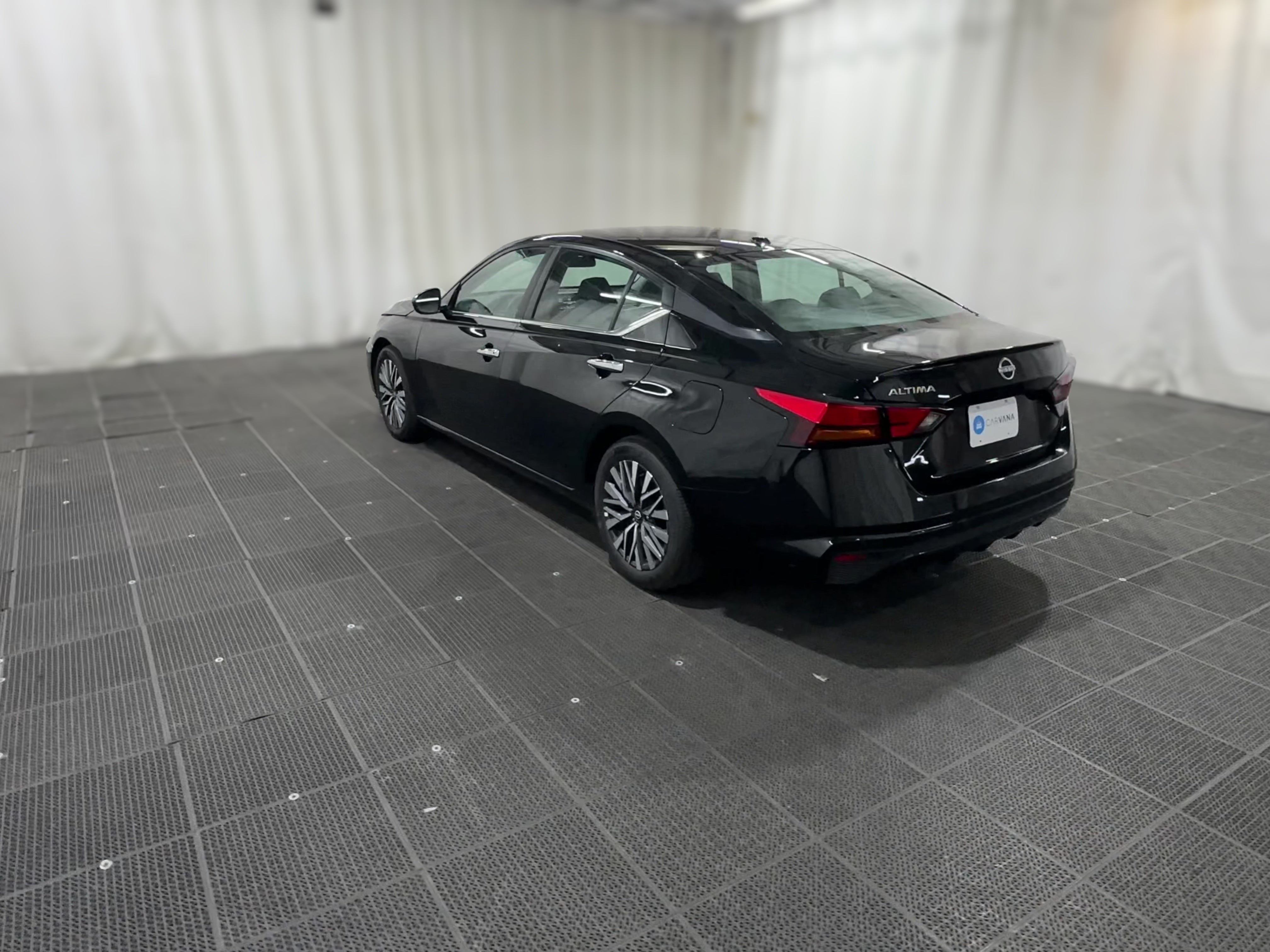 2025 Nissan Altima SV - Photo 26