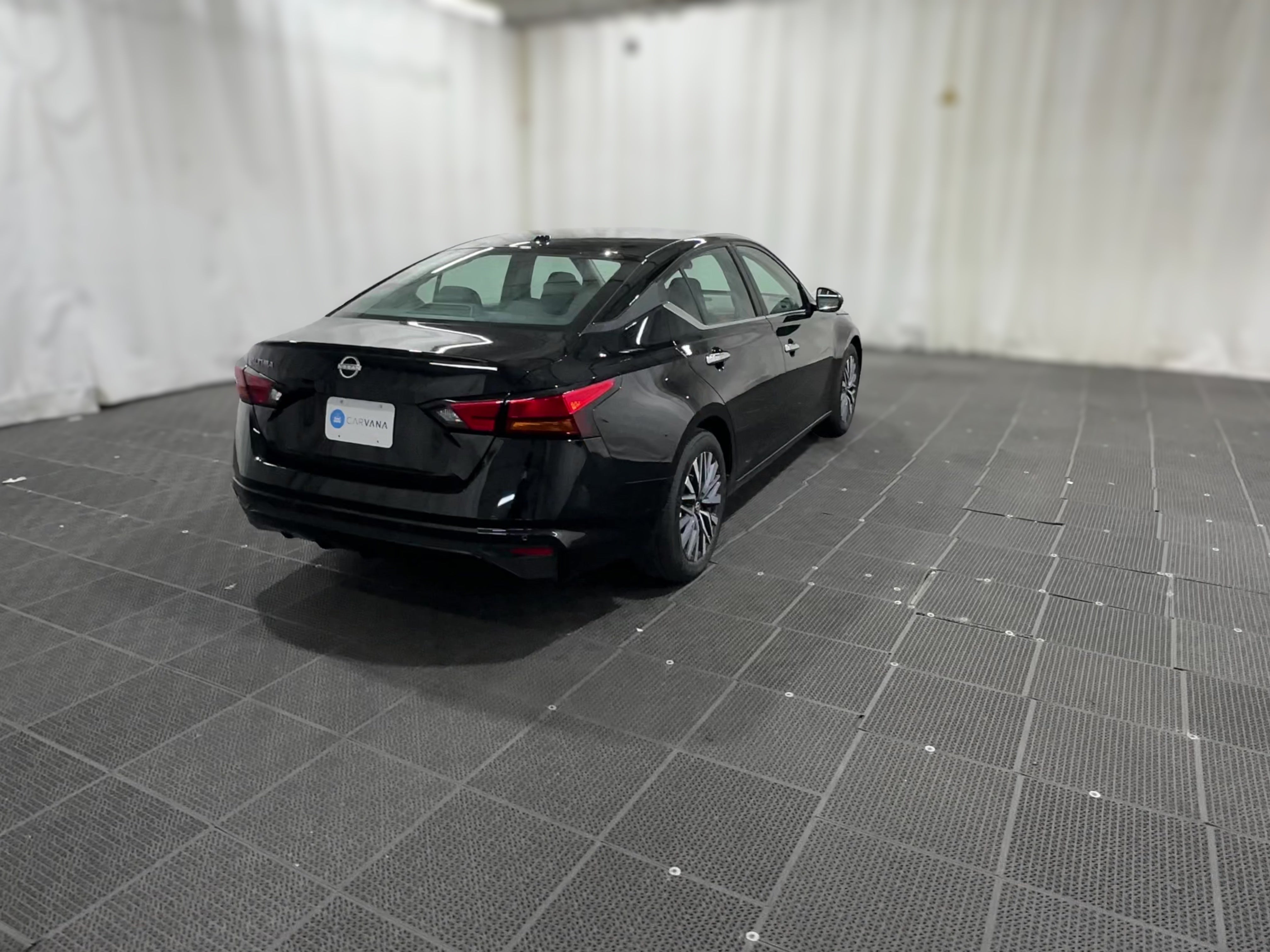 2025 Nissan Altima SV - Photo 29
