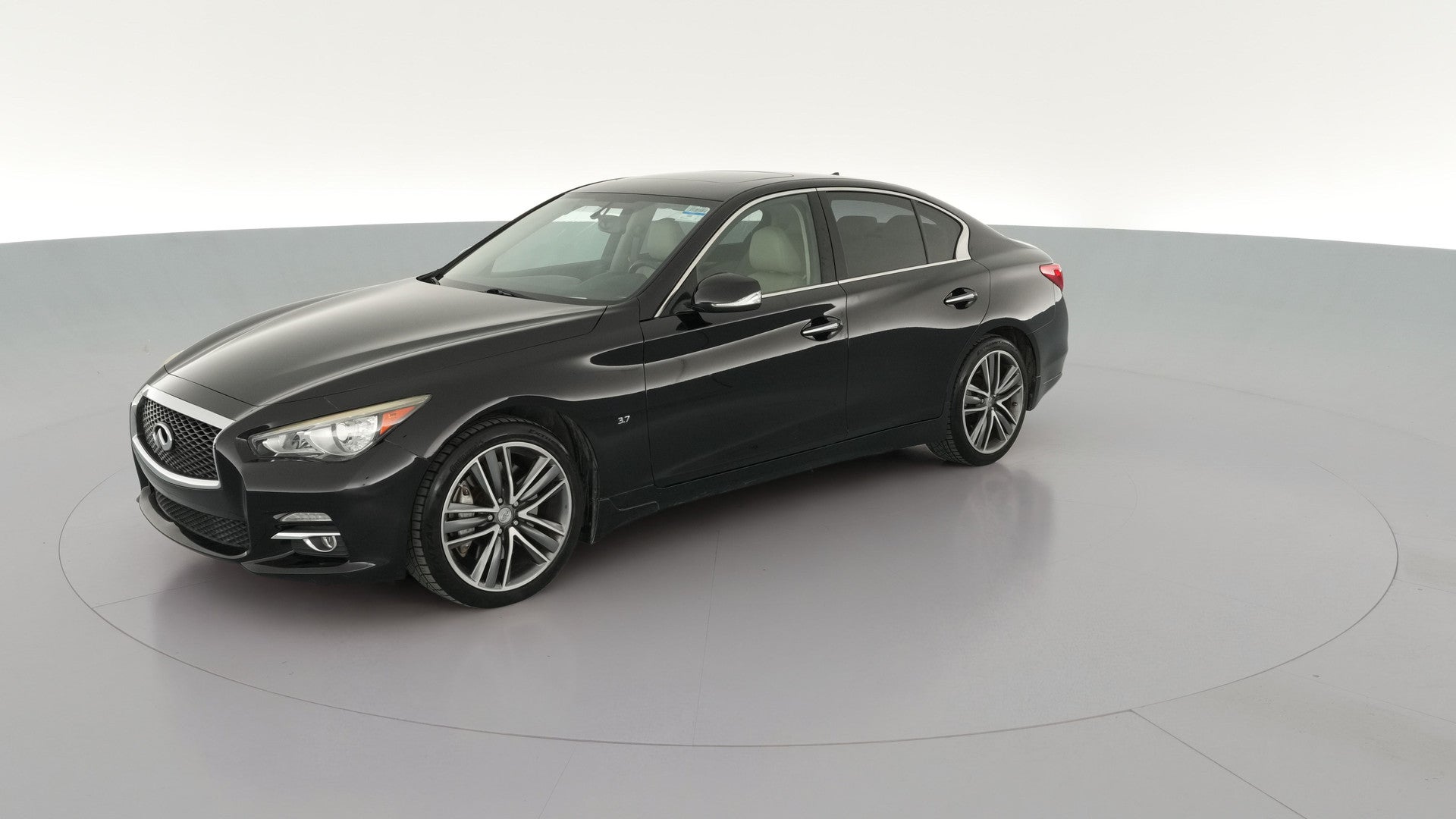 2015 INFINITI Q50 vehicle photo