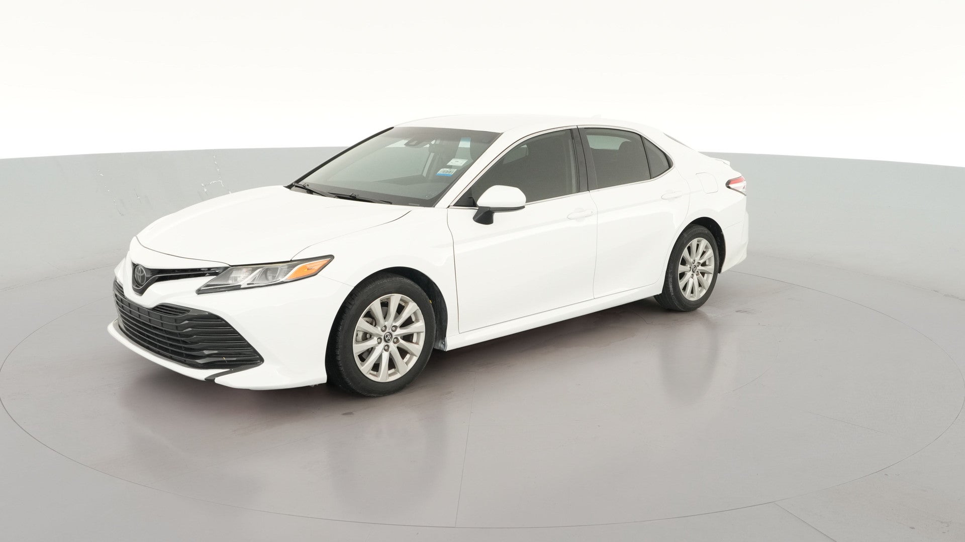 2019 Toyota Camry vehicle photo