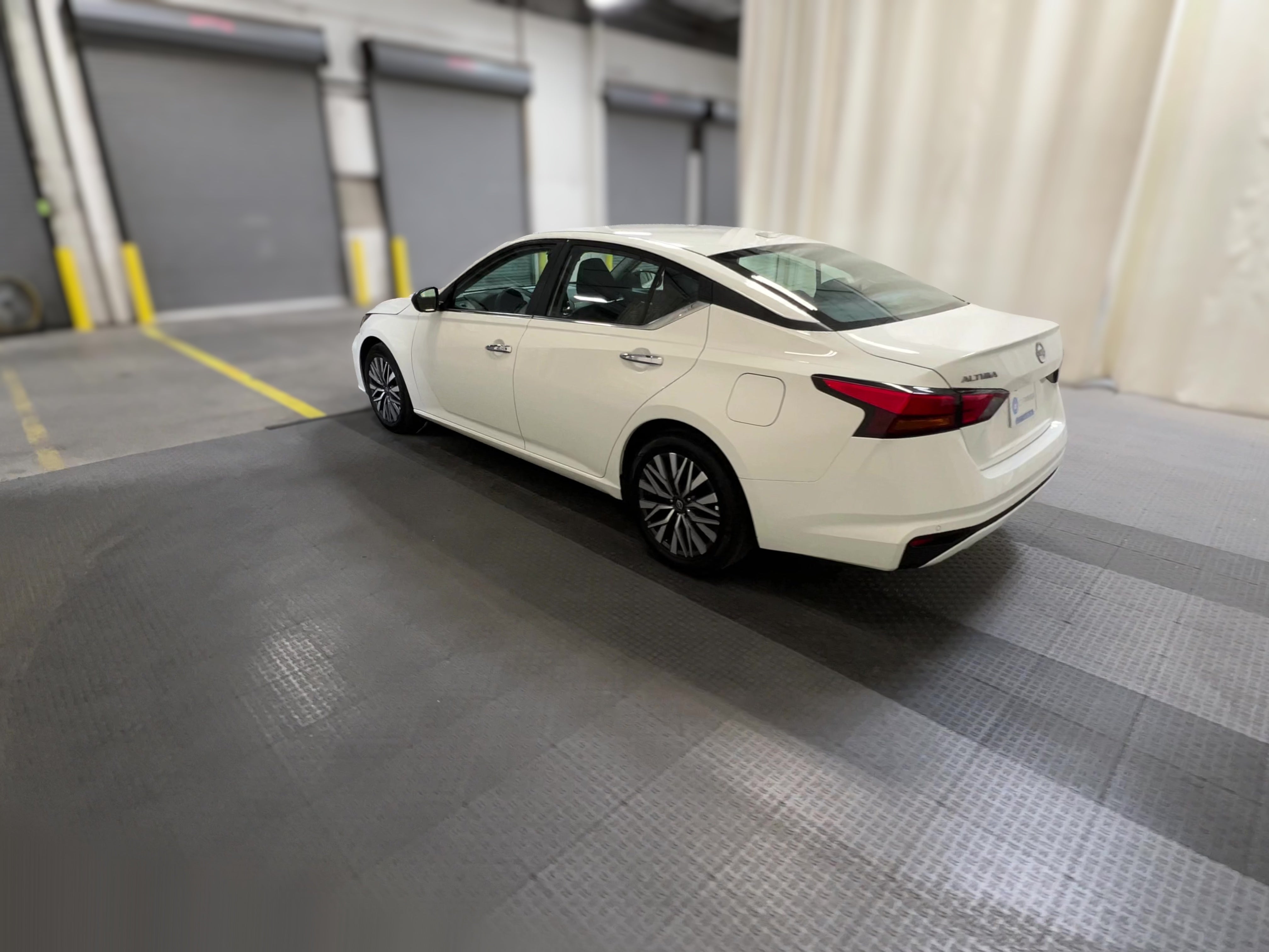 2025 Nissan Altima SV - Photo 25