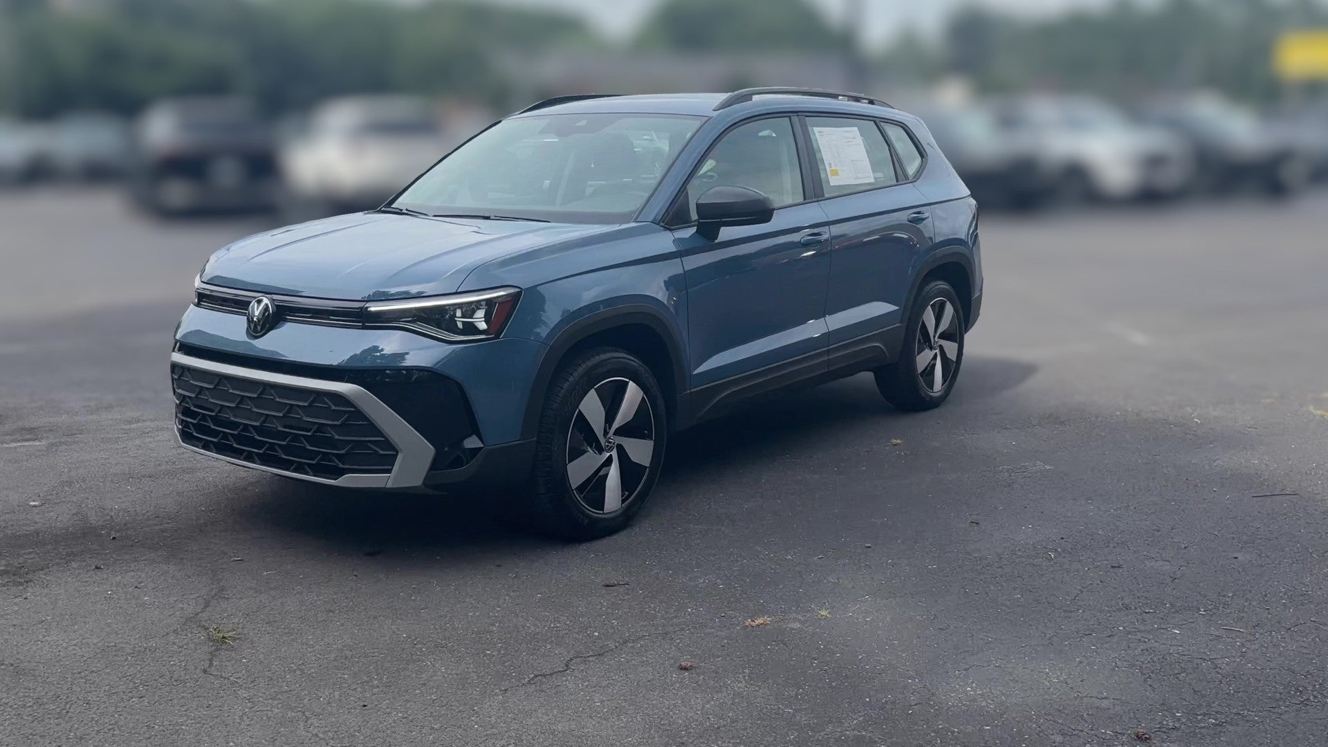 2026 Volkswagen Taos vehicle photo