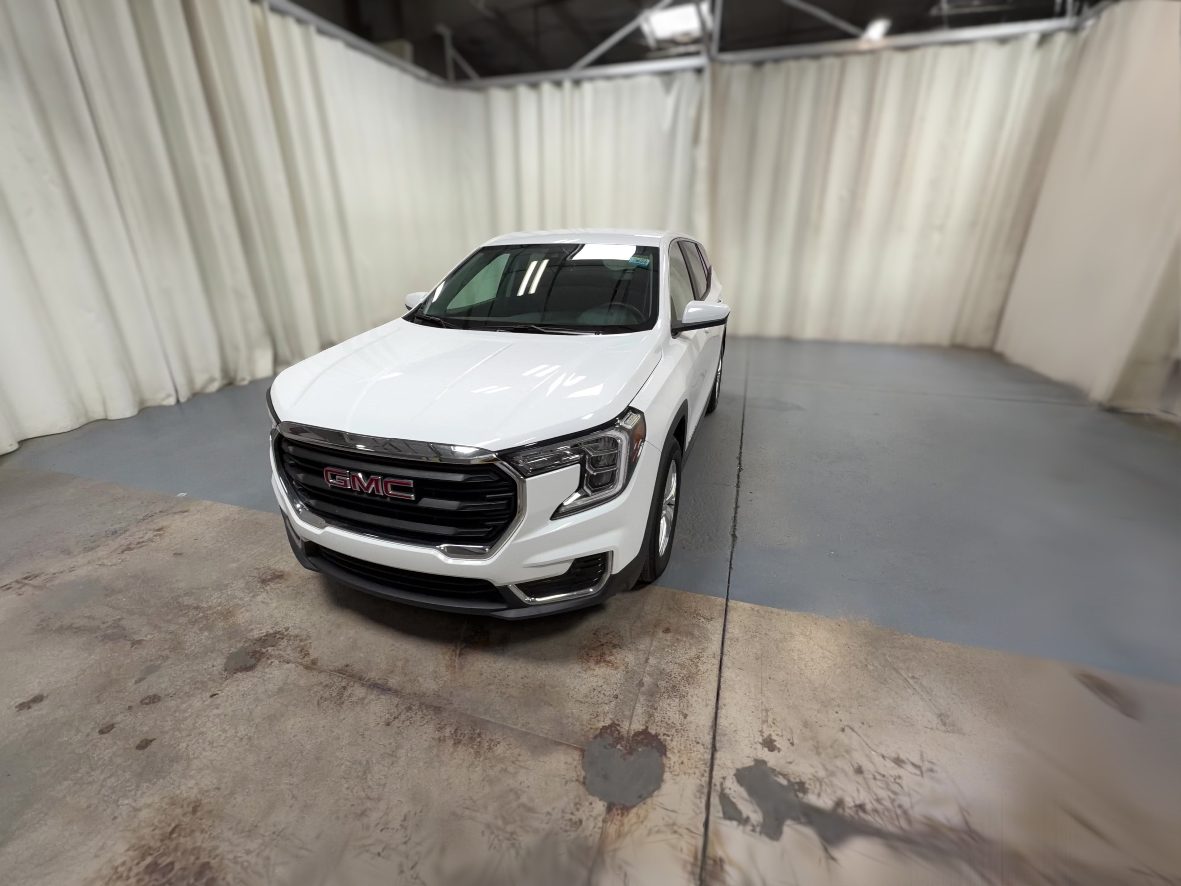 2024 GMC Terrain SLE - Photo 22