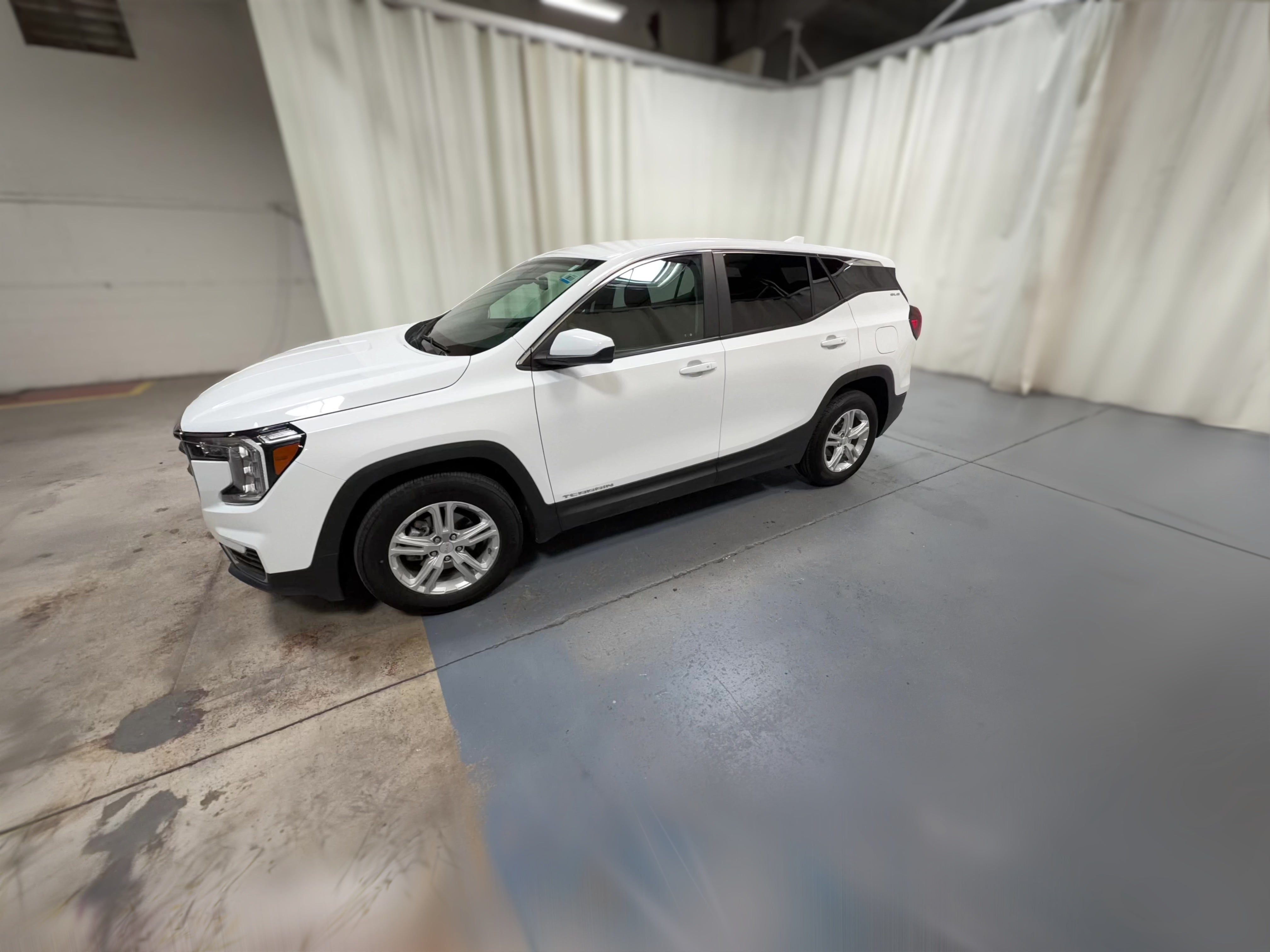 2024 GMC Terrain SLE - Photo 24