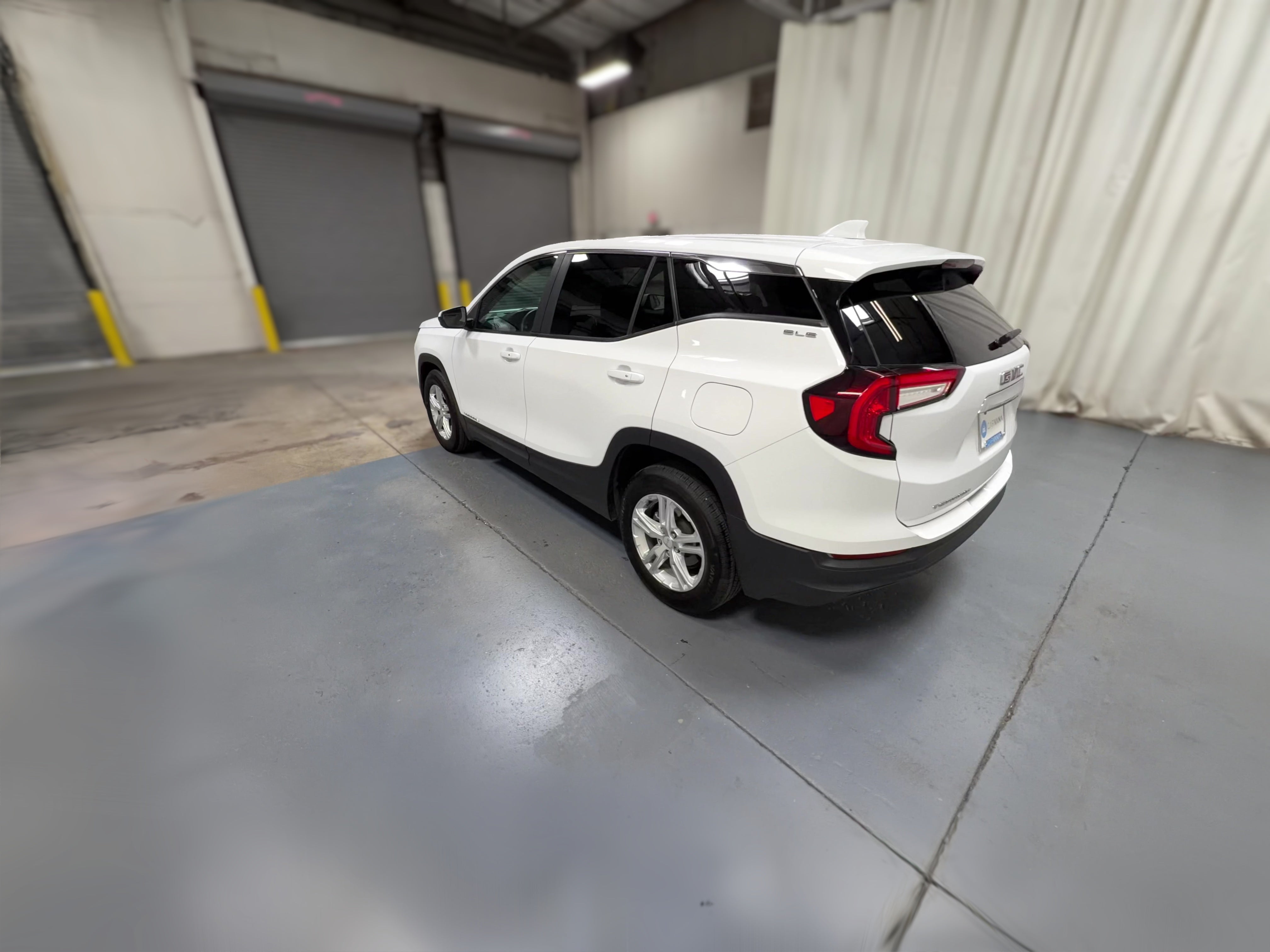 2024 GMC Terrain SLE - Photo 27