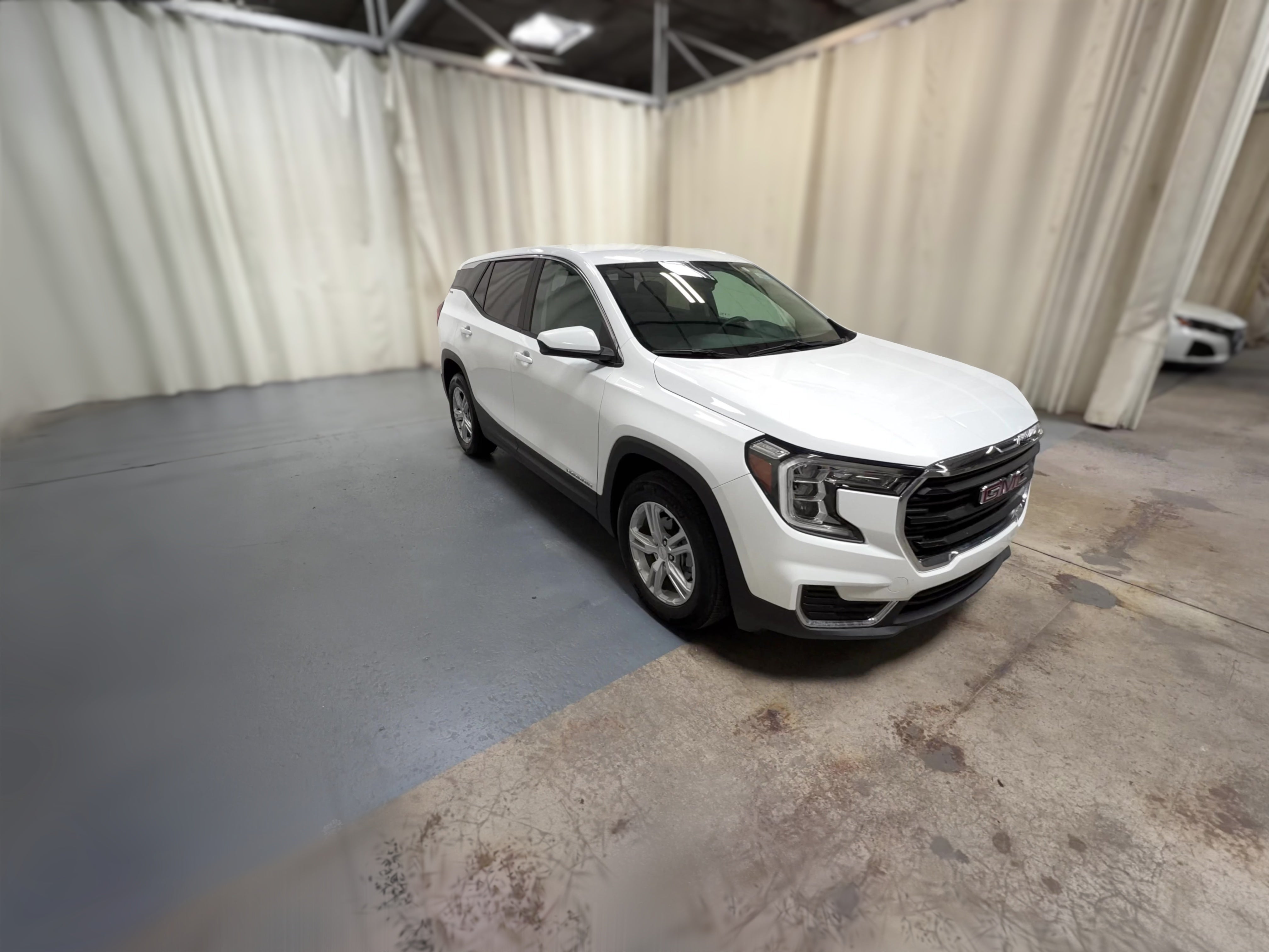 2024 GMC Terrain SLE - Photo 35