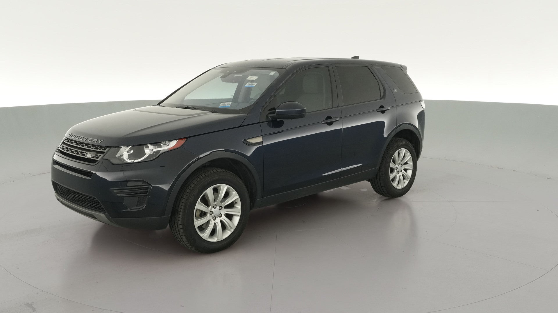 2019 Land Rover Discovery Sport vehicle photo
