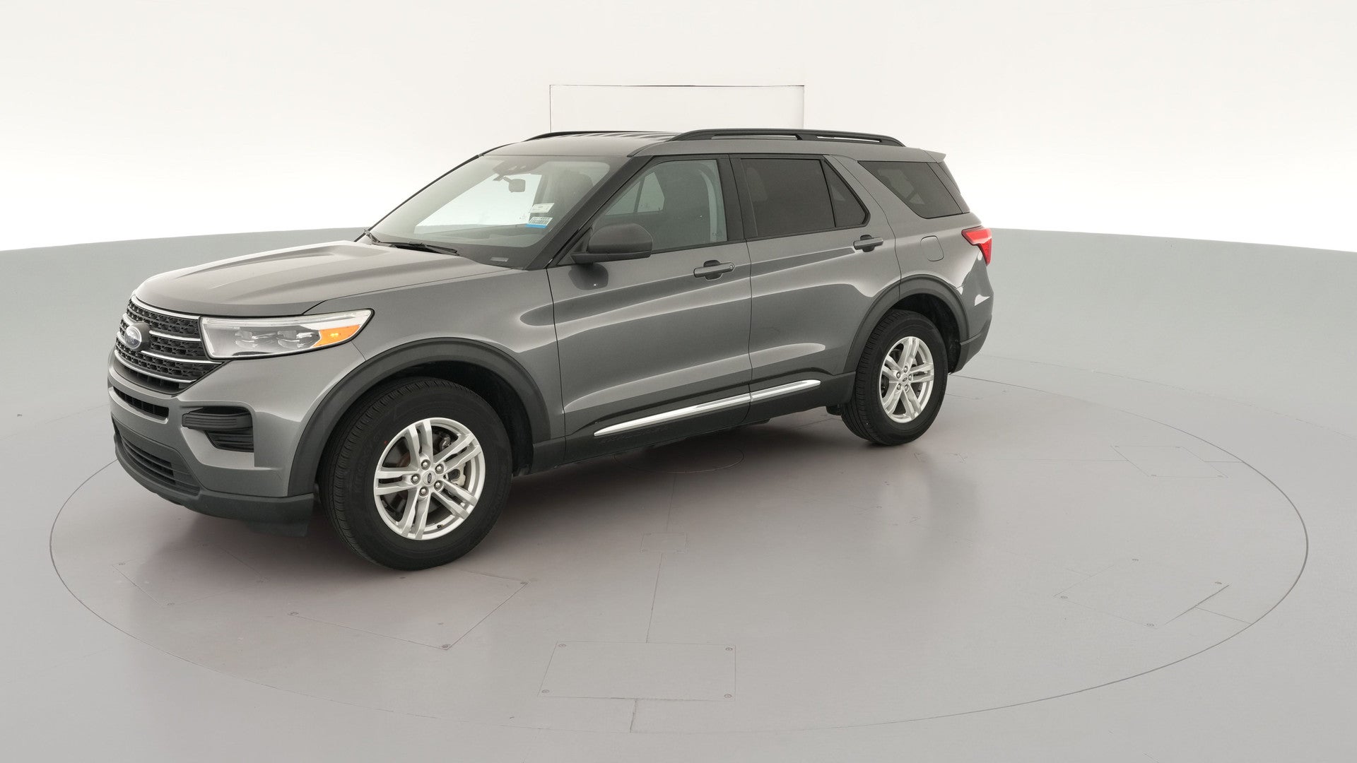 2022 Ford Explorer vehicle photo