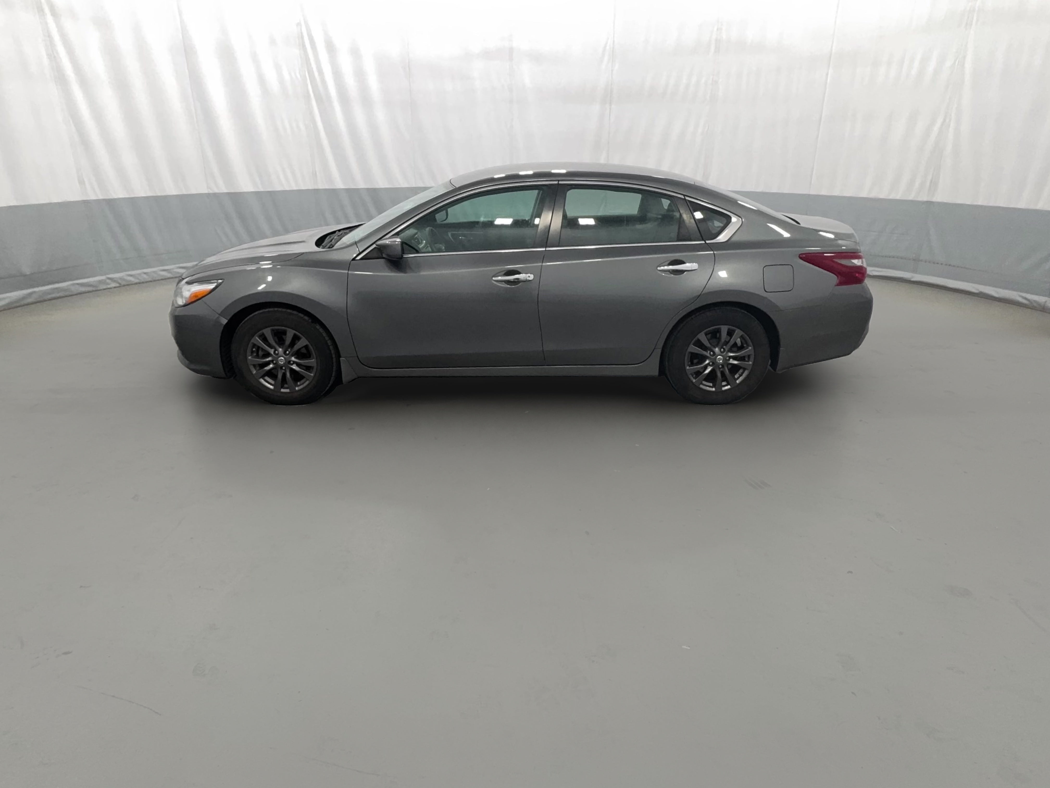 2018 Nissan Altima S - Photo 26