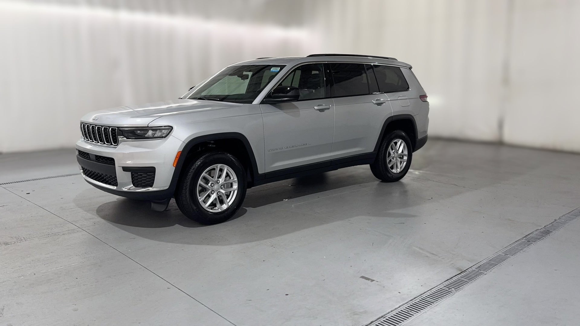 2026 Jeep Grand Cherokee L vehicle photo