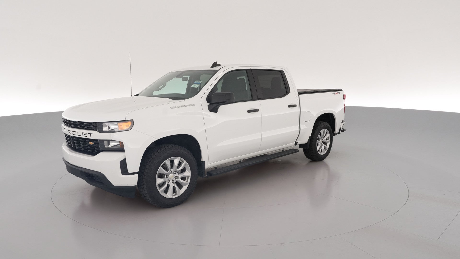 2021 Chevrolet Silverado 1500 Crew Cab vehicle photo
