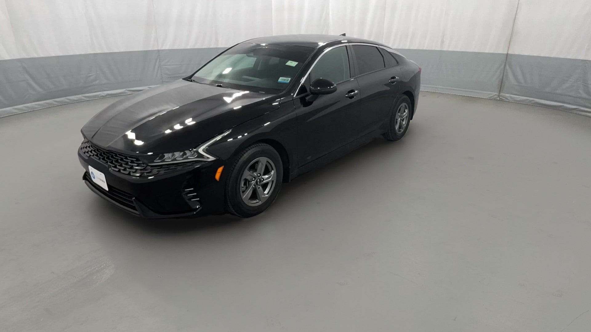 2021 Kia K5 vehicle photo