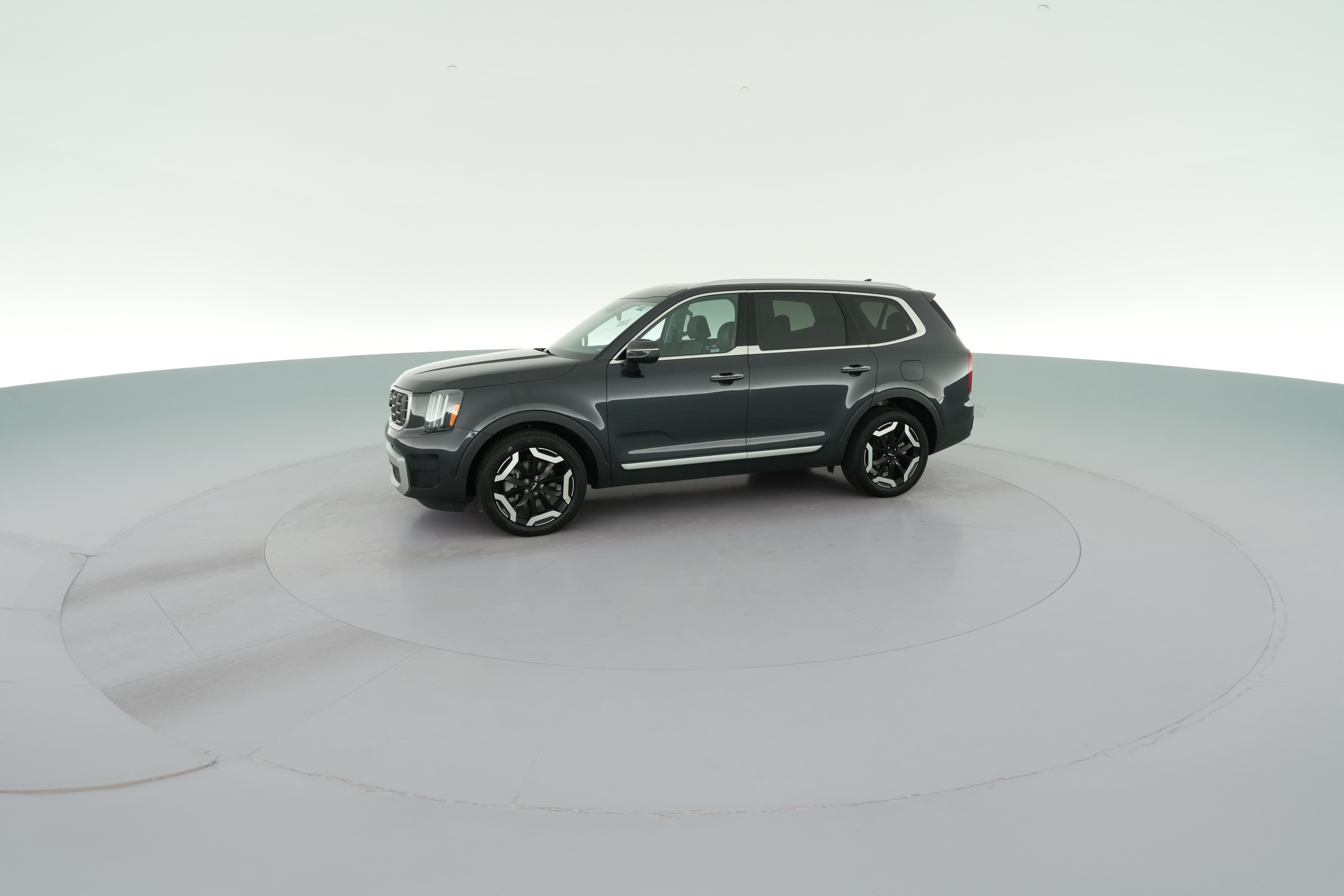 2025 Kia Telluride S - Photo 31
