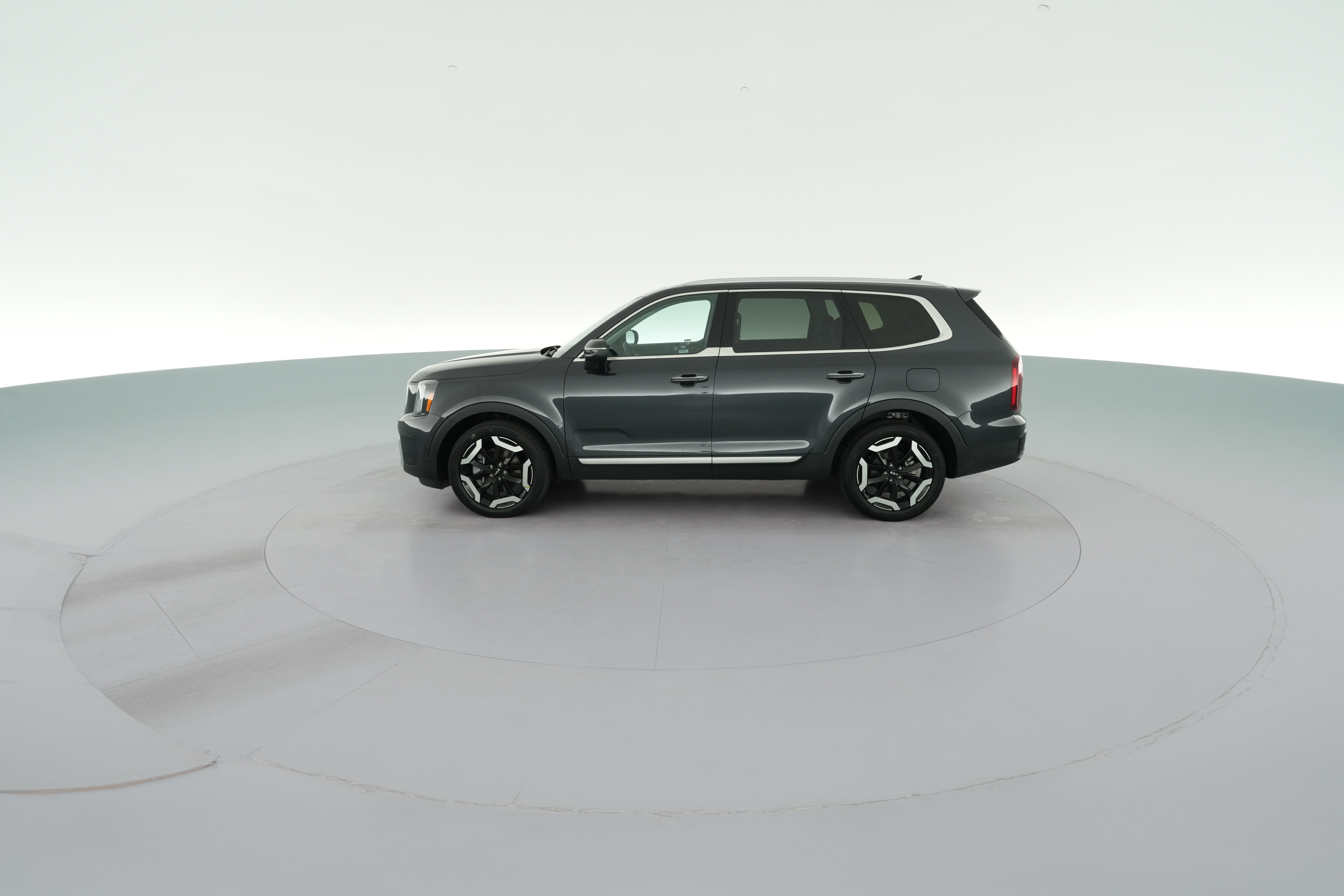 2025 Kia Telluride S - Photo 32