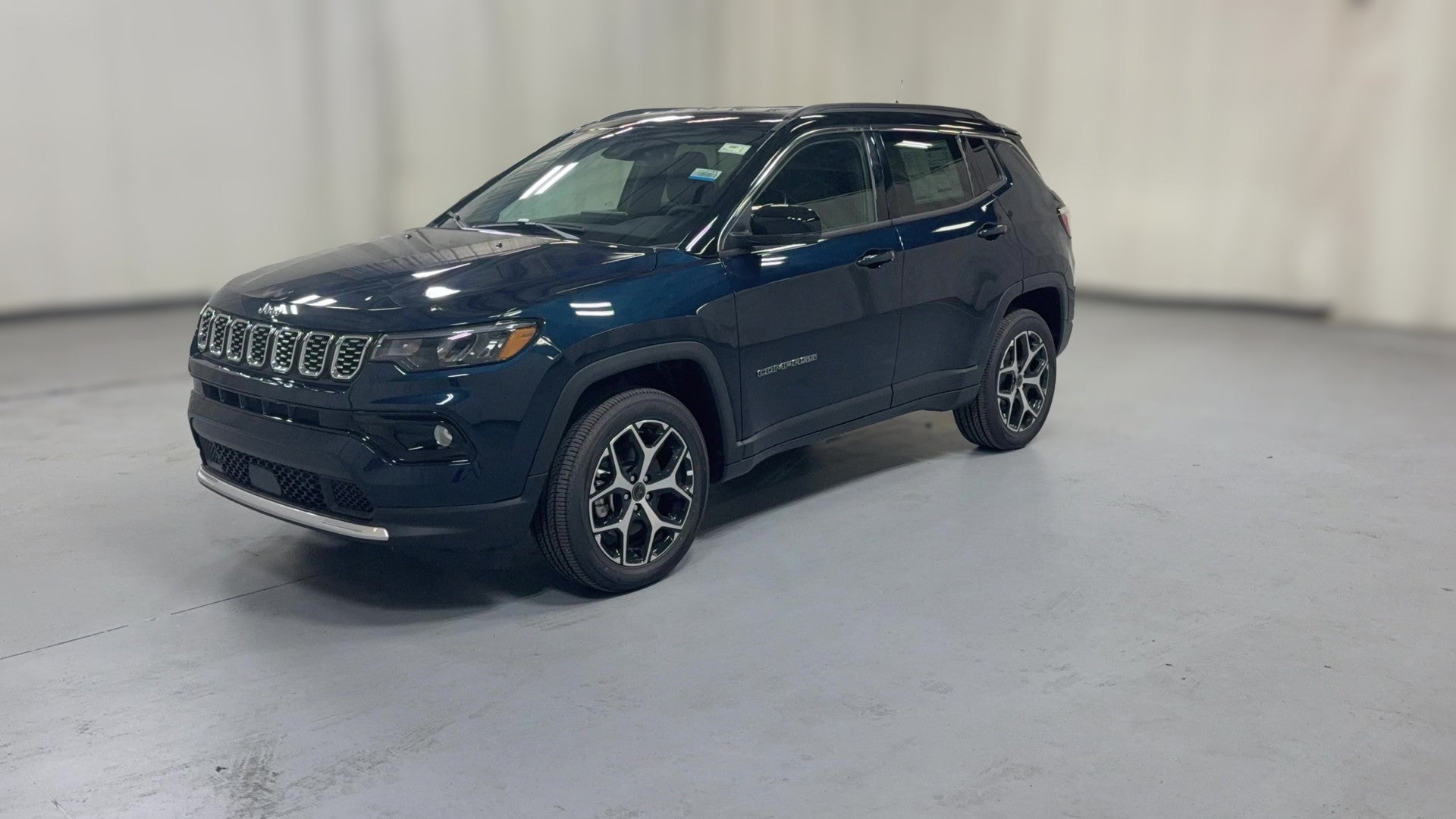 2026 Jeep Compass vehicle photo