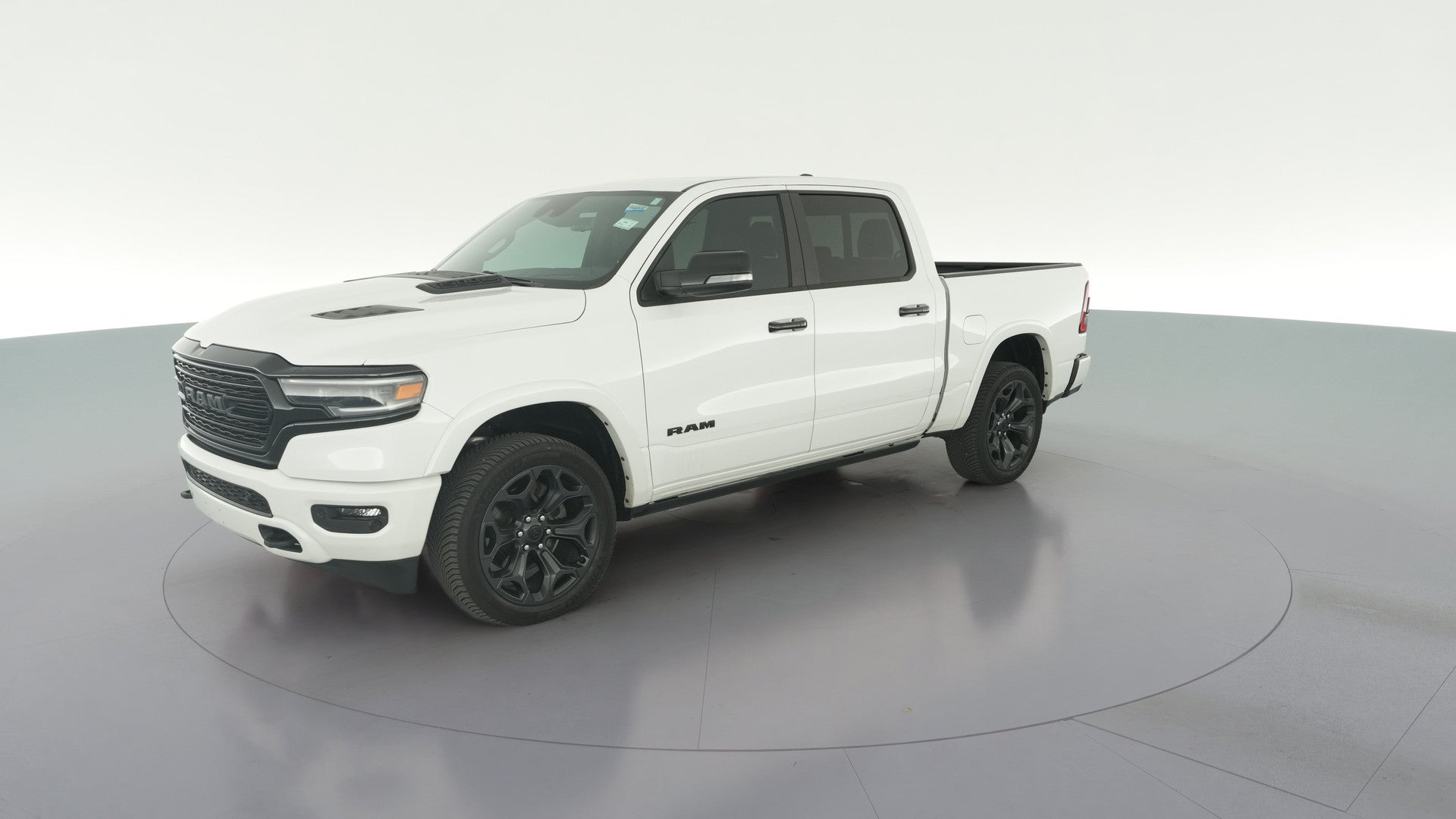 2023 Ram 1500 Crew Cab vehicle photo