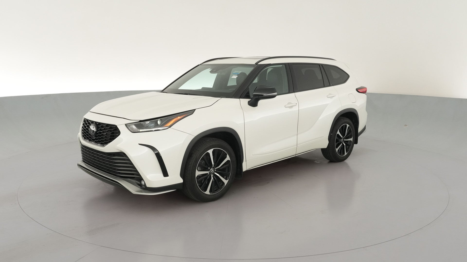 2021 Toyota Highlander vehicle photo