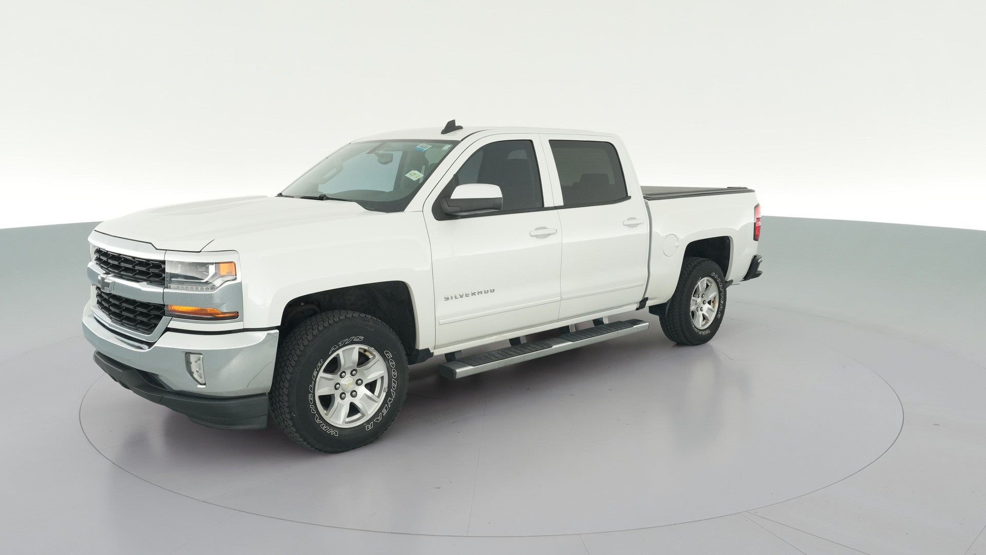 2017 Chevrolet Silverado 1500 Crew Cab vehicle photo