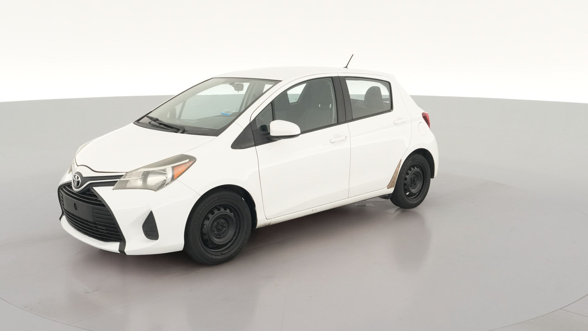 2015 Toyota Yaris vehicle photo