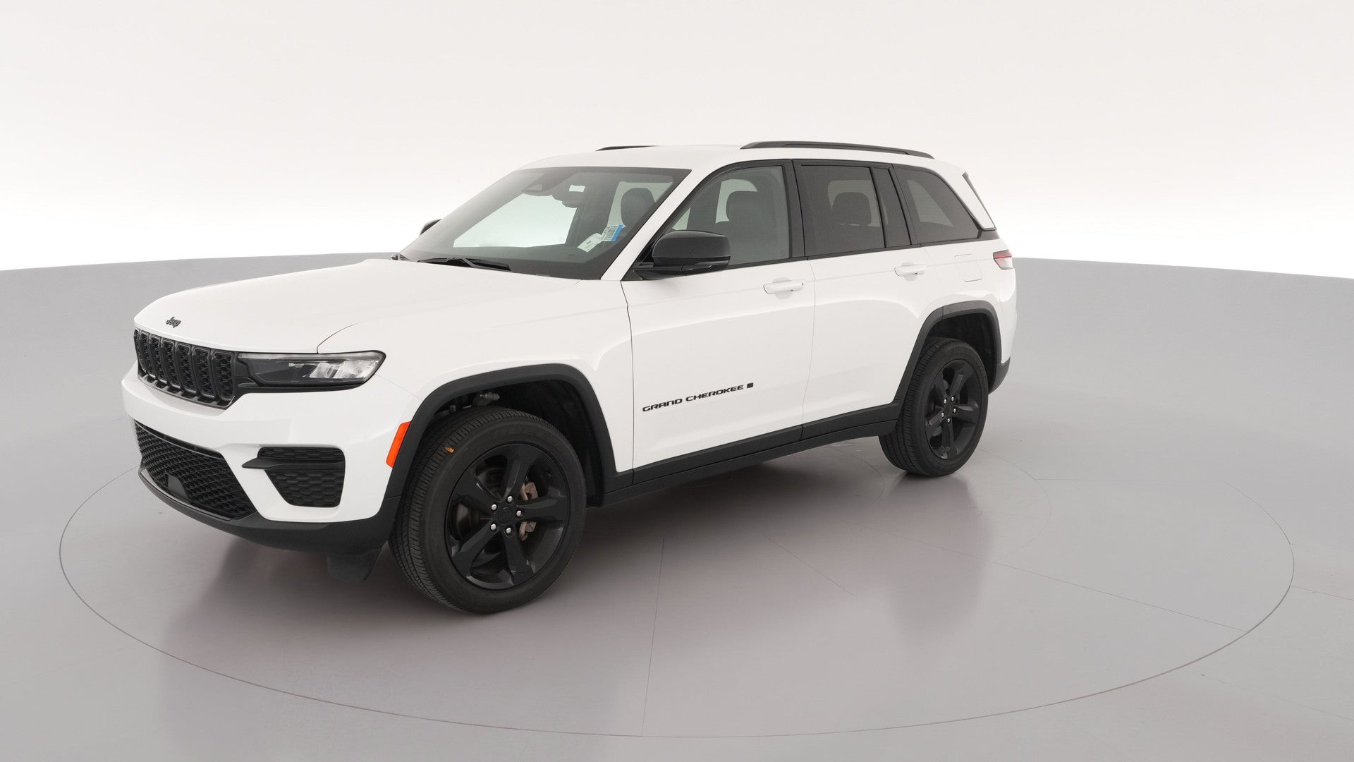 2024 Jeep Grand Cherokee vehicle photo
