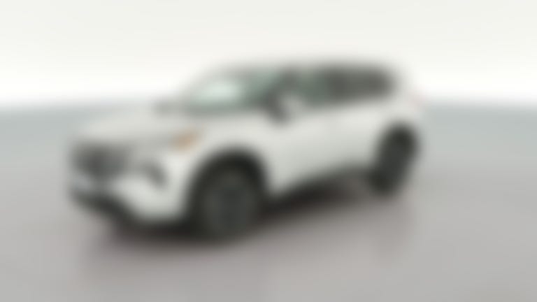 2025 Nissan Rogue vehicle photo