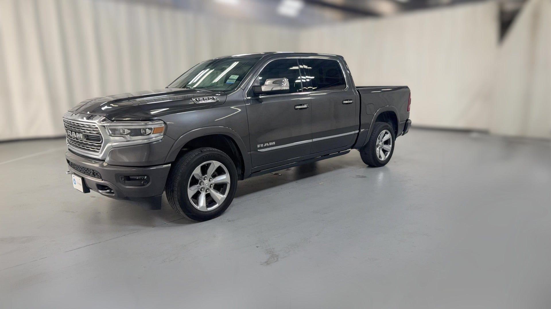 2019 Ram 1500 Crew Cab vehicle photo